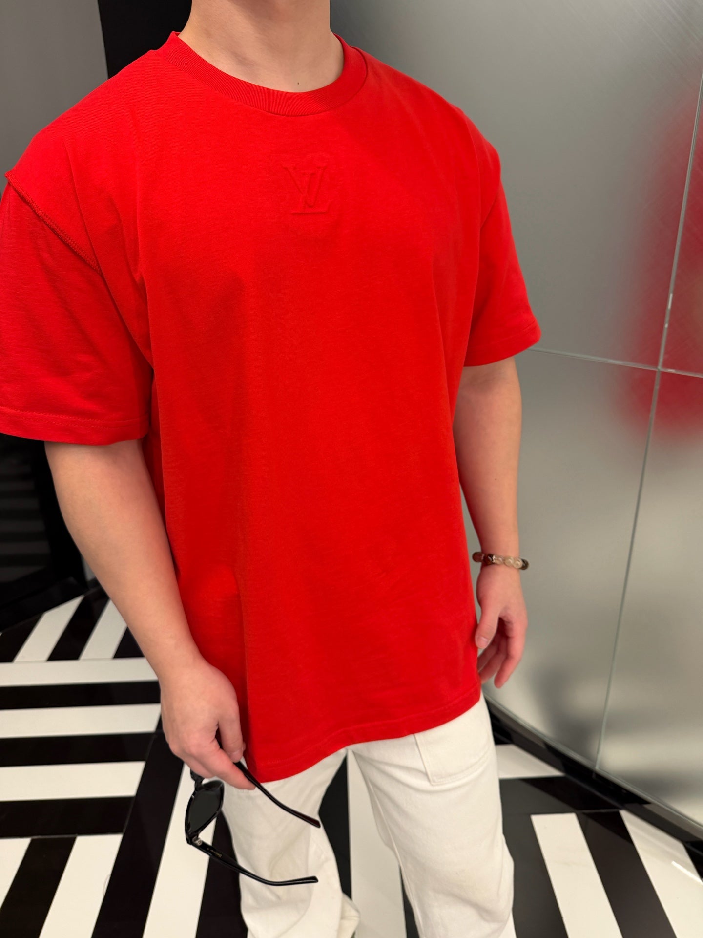 2026 New GS Logo Embossed T-Shirt (AA542-A10)