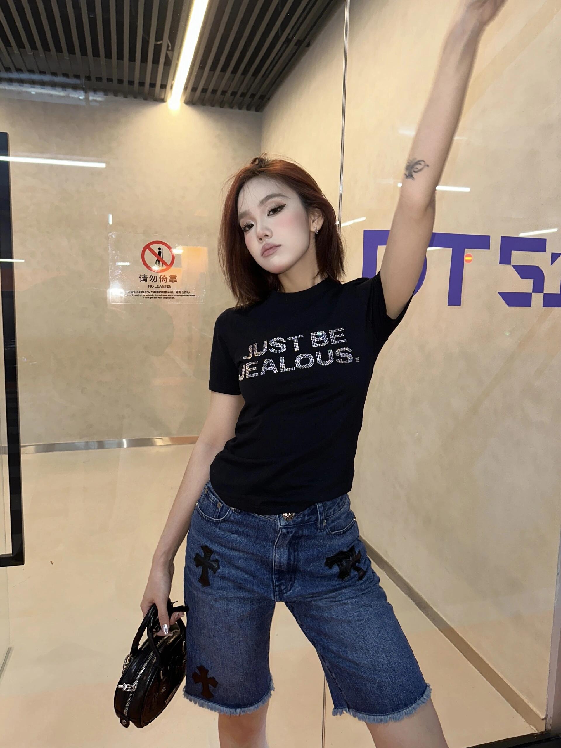 2026 Women’s GS Cross Logo Denim Shorts (EE407)
