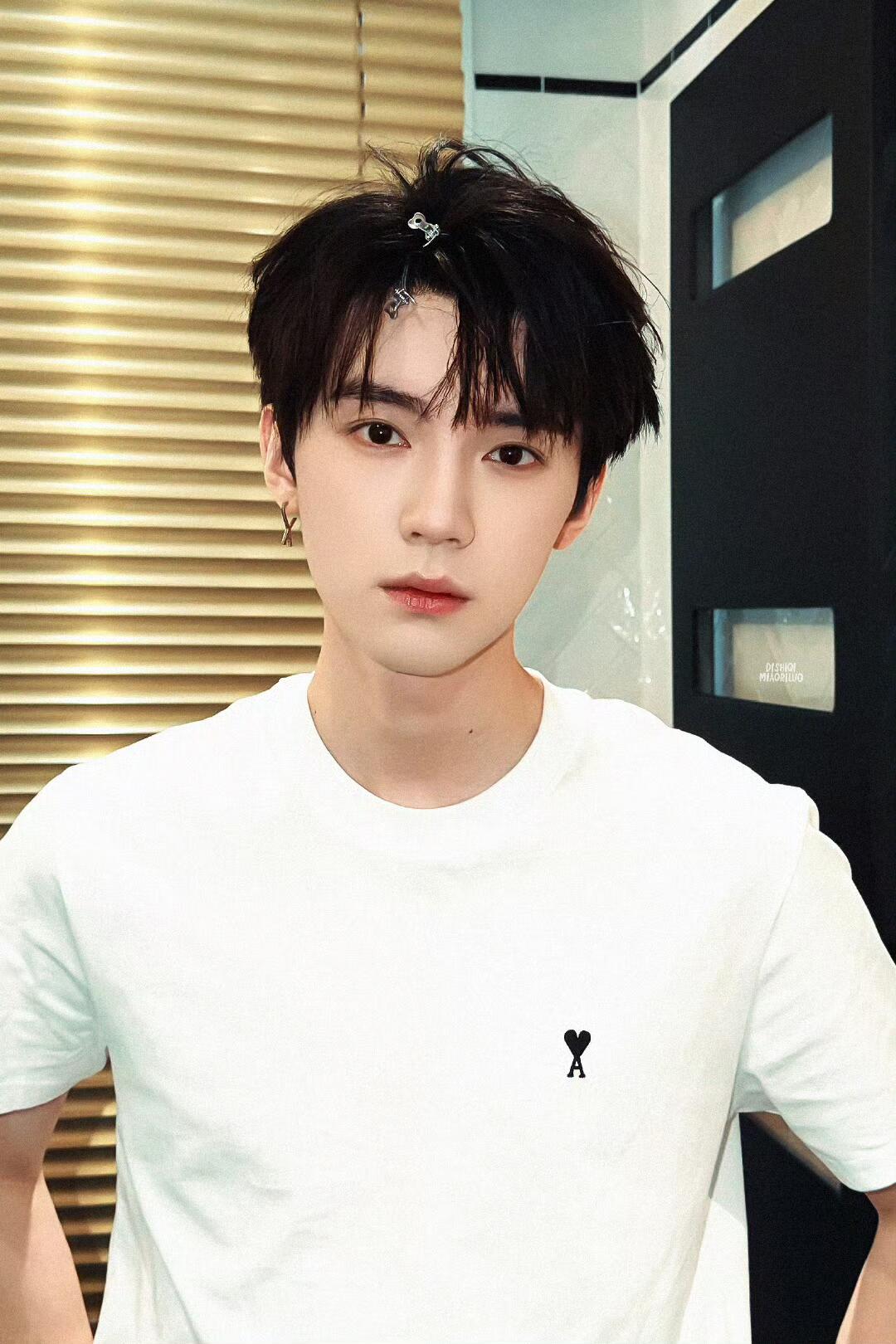 2026 New GS  Embroidered Short-Sleeved T-Shirt (BB820-A00)