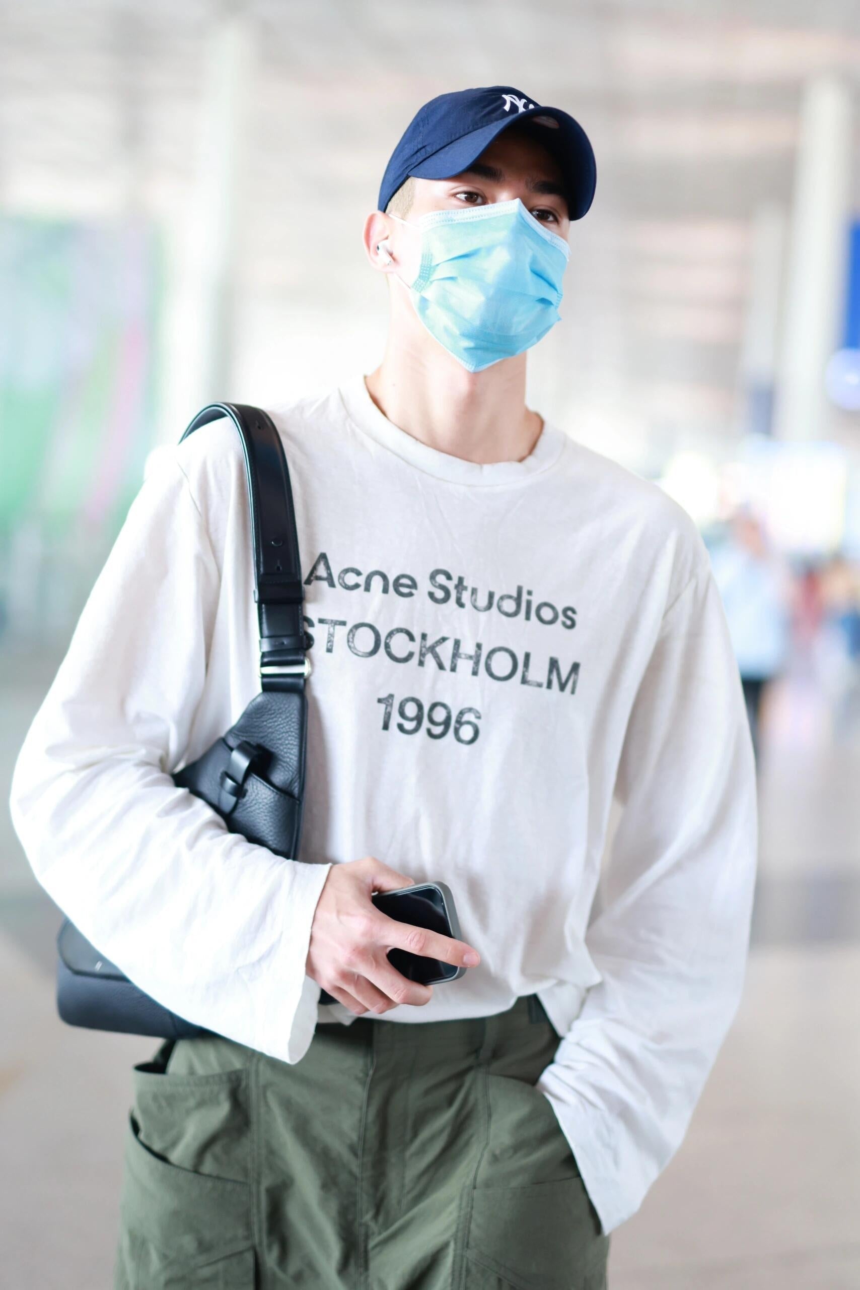 2026 New GS Long-Sleeved T-Shirt with Distressed Printed Logo (CC975-A40)