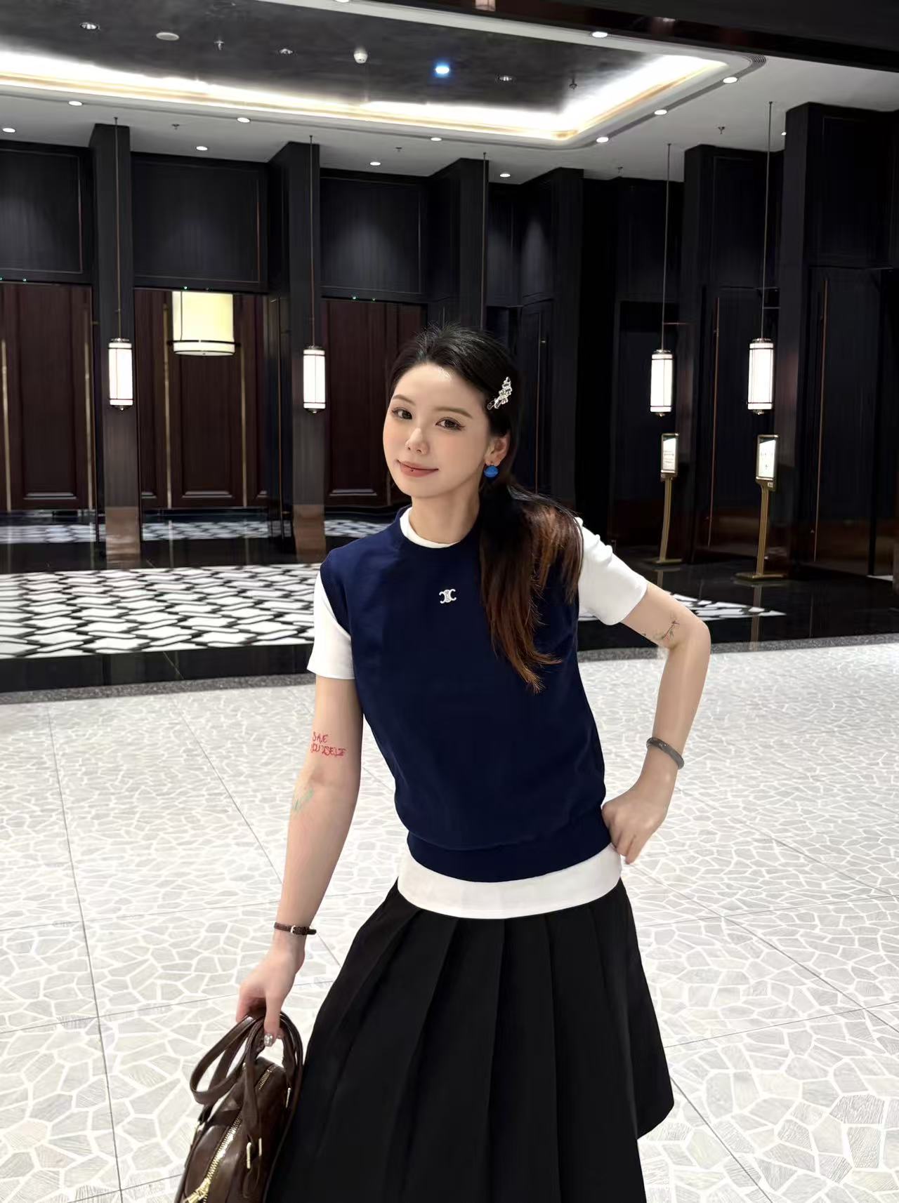 2026 Women's GS Logo Embroidered Sweater Vest (DD111)