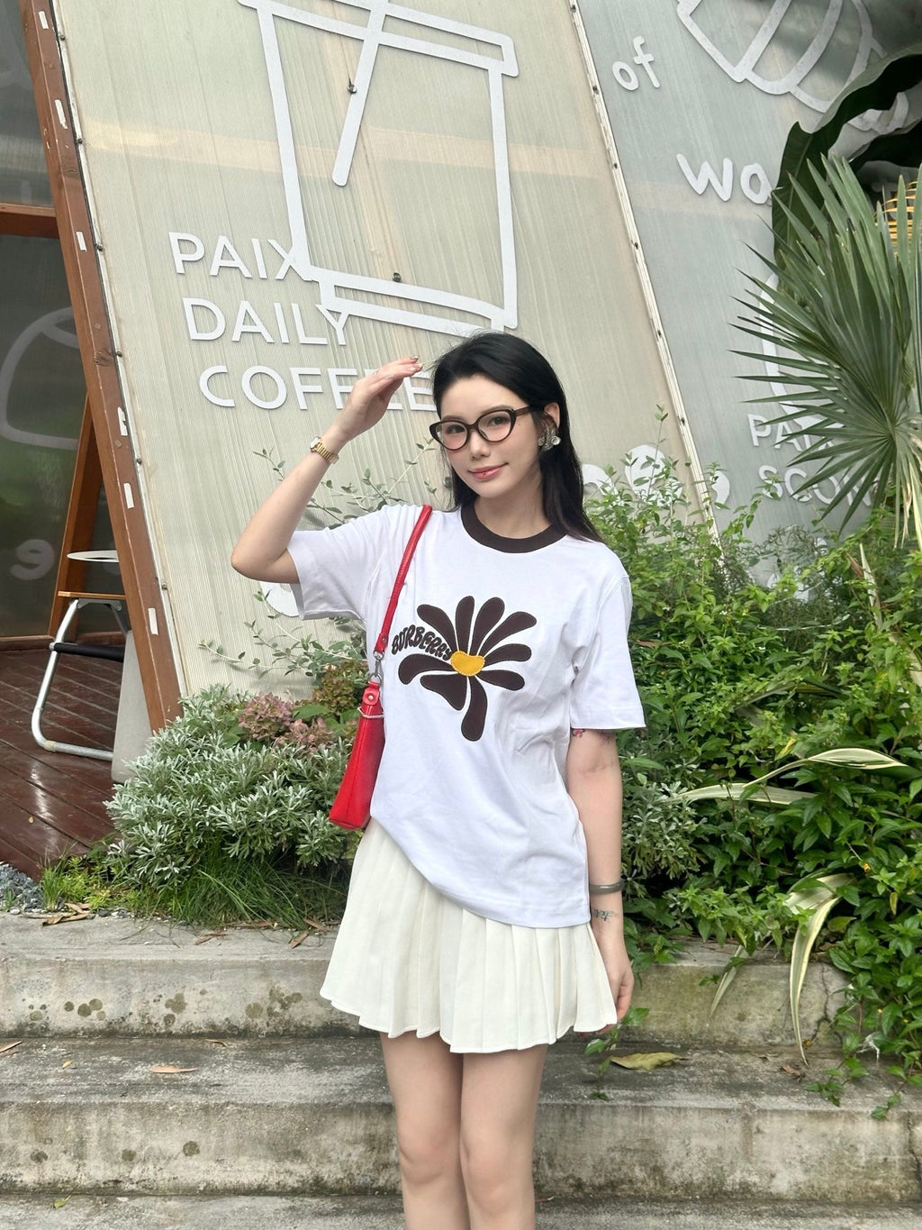2026 Women's GS Daisy Embroidered Short-Sleeved Top (DD120)