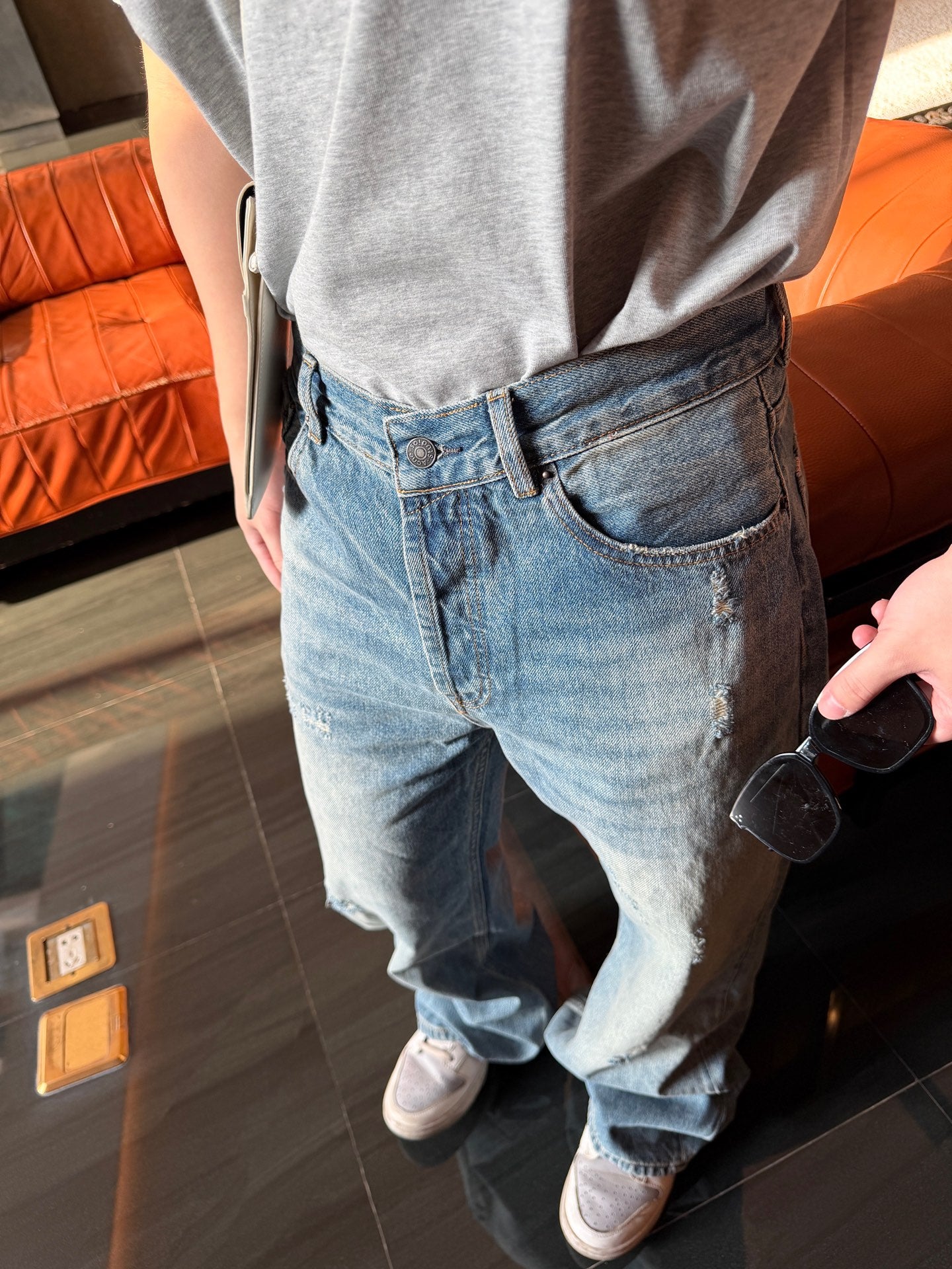 2026 New Arrival GS Distressed Ripped Jeans (CC994-B60)