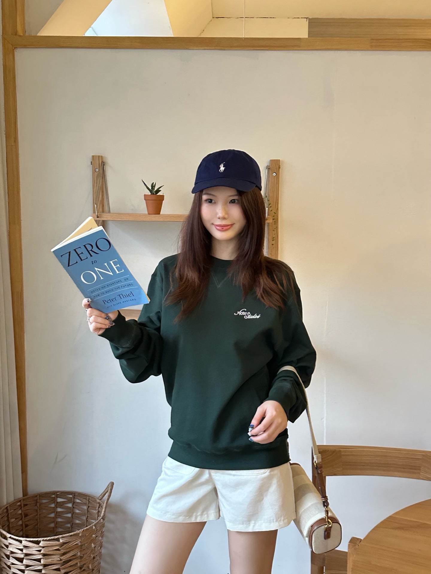 2026 Women's GS Embroidered Logo Sweatshirt (EE447)