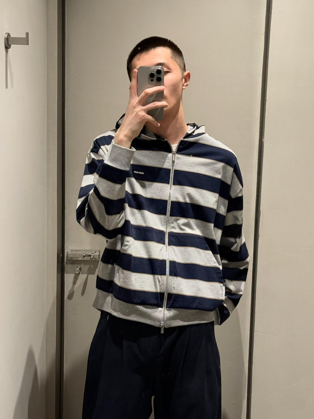2026 New Model GS Logo Striped Hooded Coat (AA672-B75)