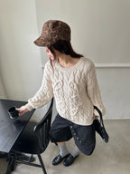 2026 Women's GS Plaid Knitted Sweater (DD135)