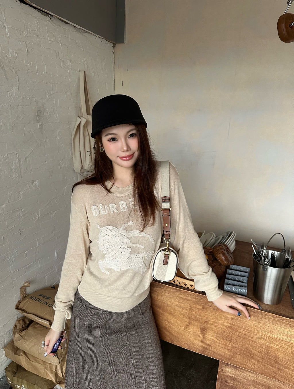 2026 Women's GS Logo Sweater (DD143)