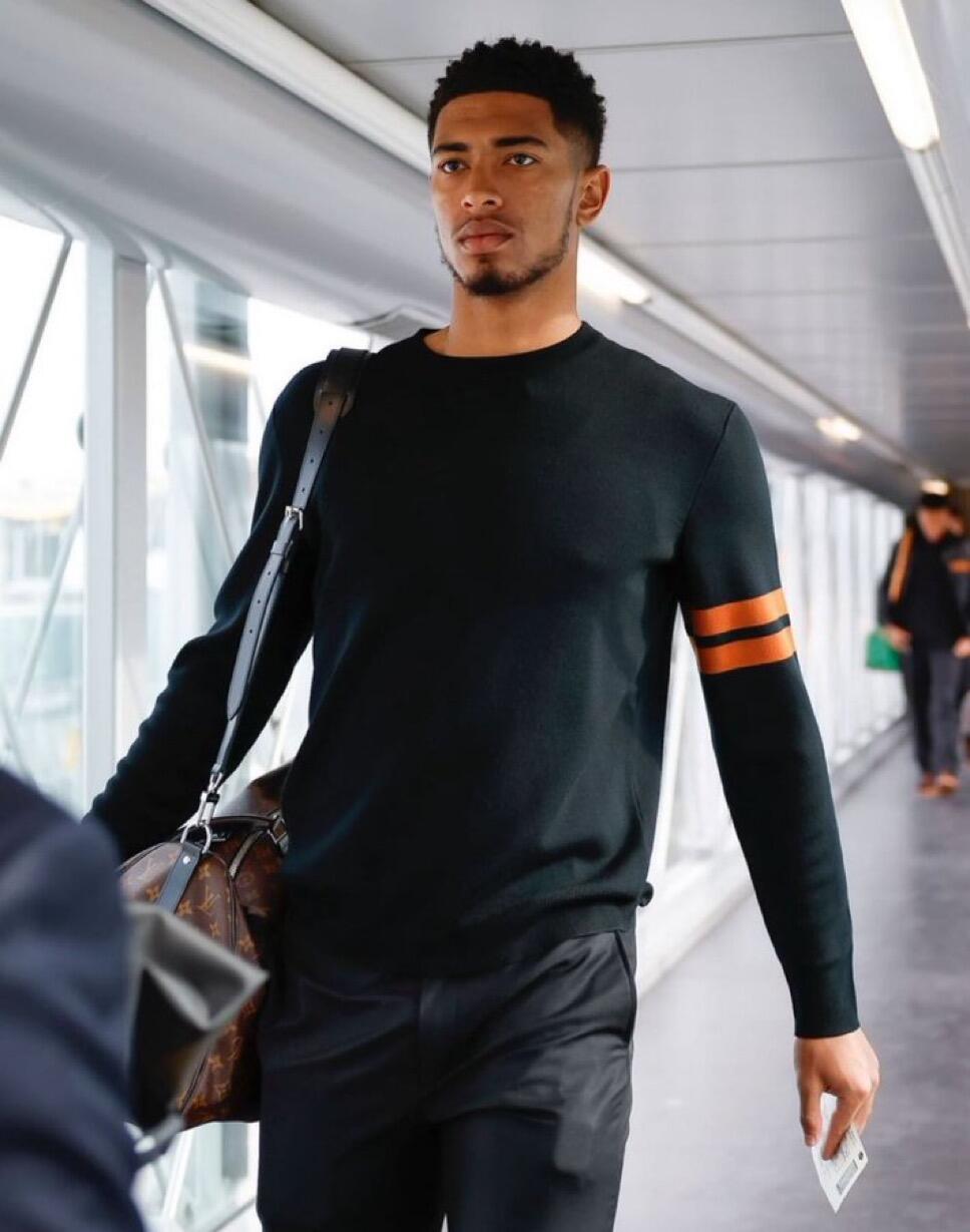 2026 New Model GS Striped Sweater (AA1009-B10)