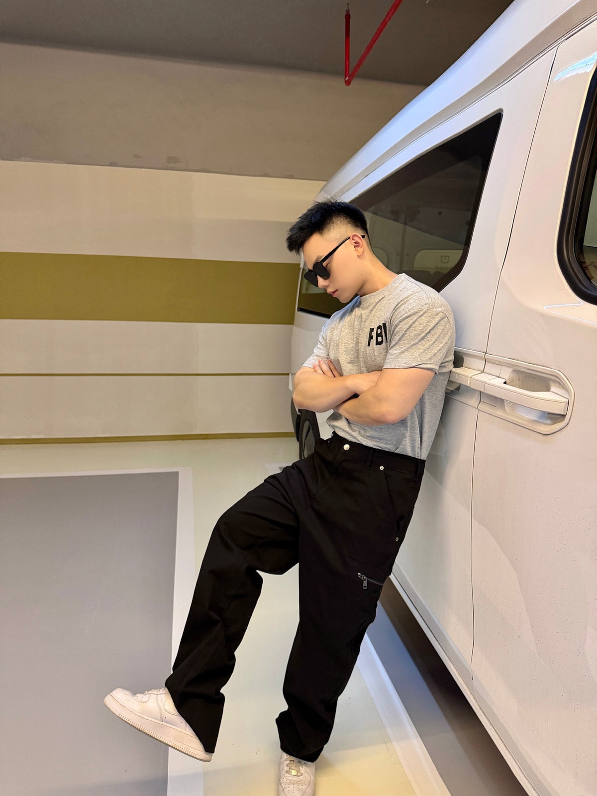 2026 New Model GS Logo Zippered Pouch Pants (BB4031-B30)