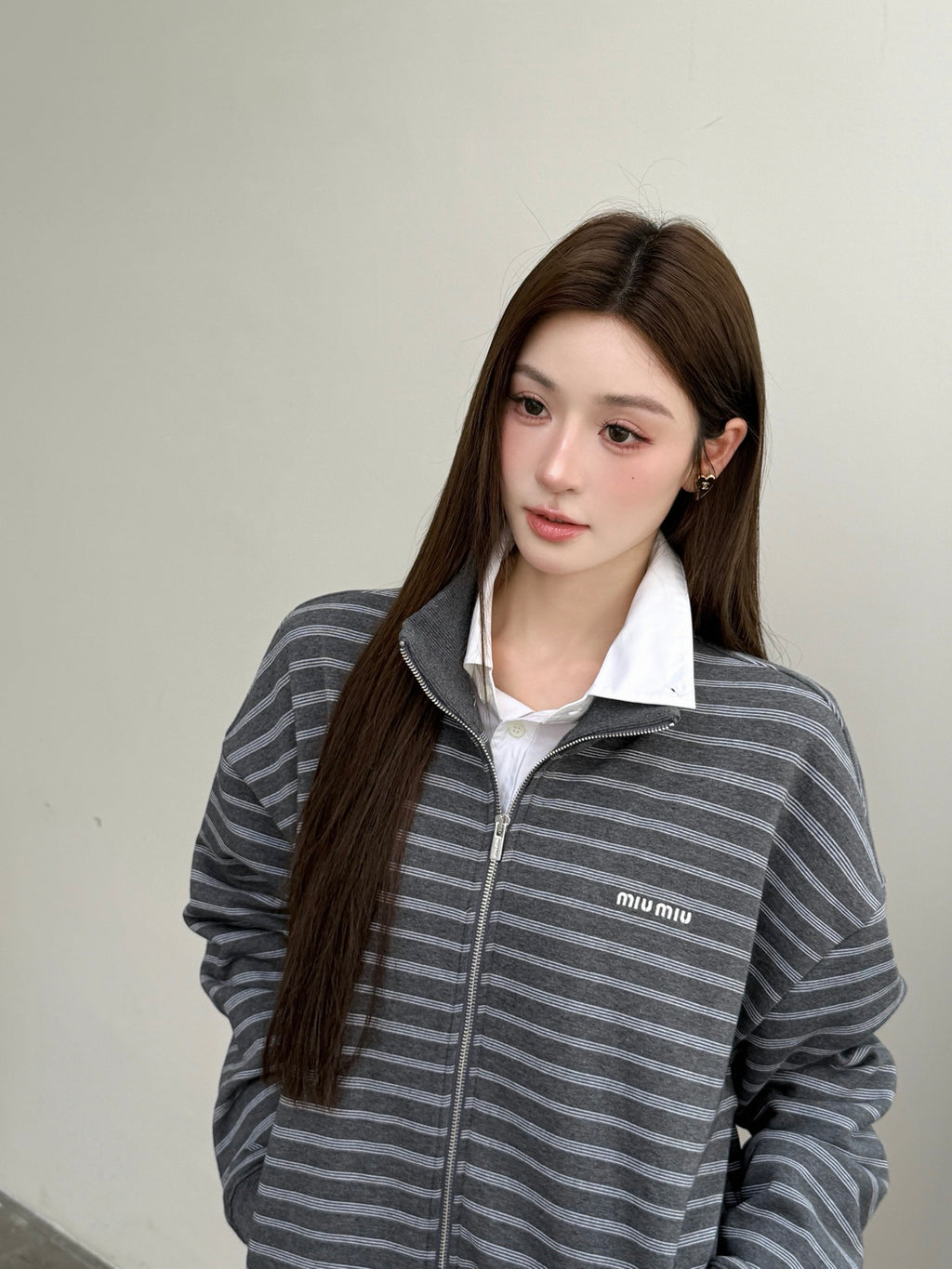2026 Women's GS Logo Striped Zip-Up Coat (FF820)