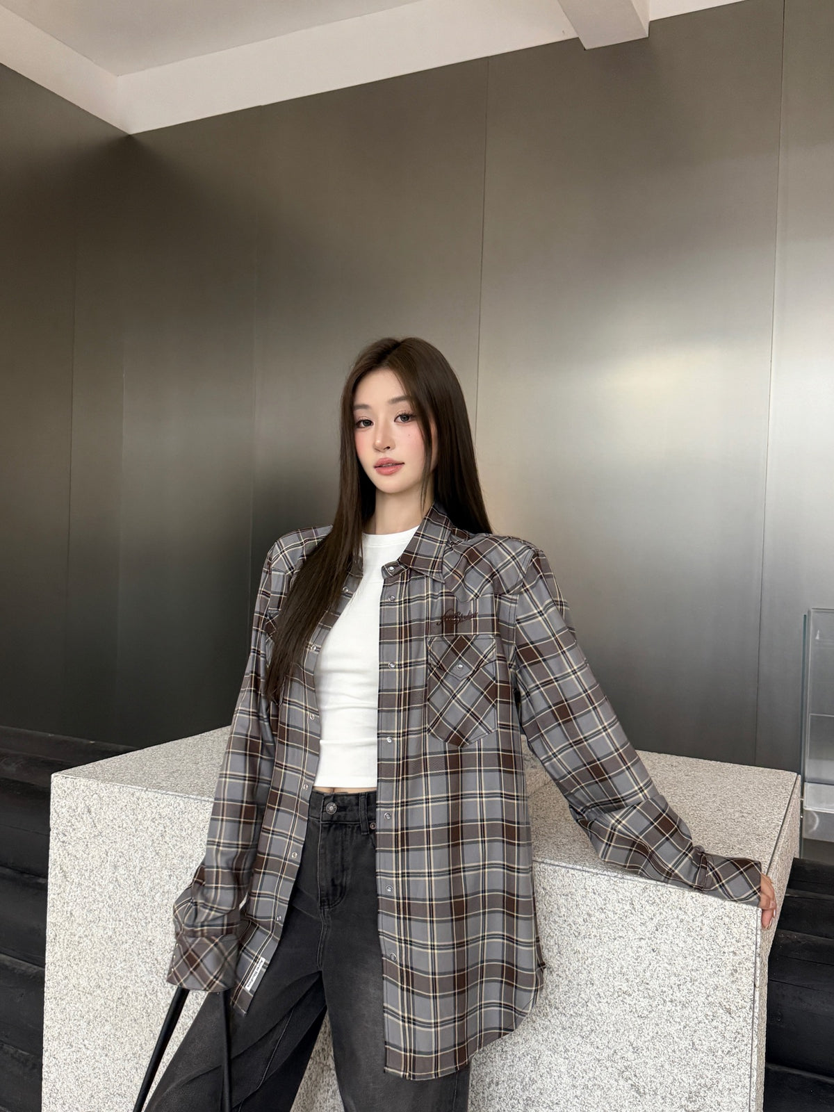 2026 Women's GS Logo Embroidered Check Shirt (FF831)