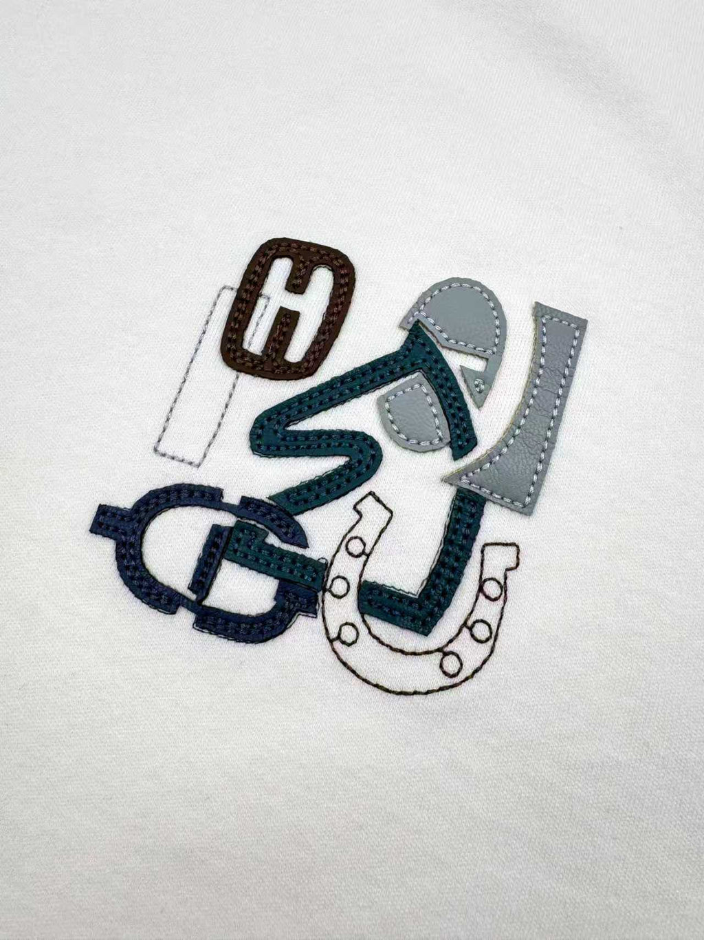 2026 New GS Embroidered Leather Short-Sleeve Shirt (AA546-A15)