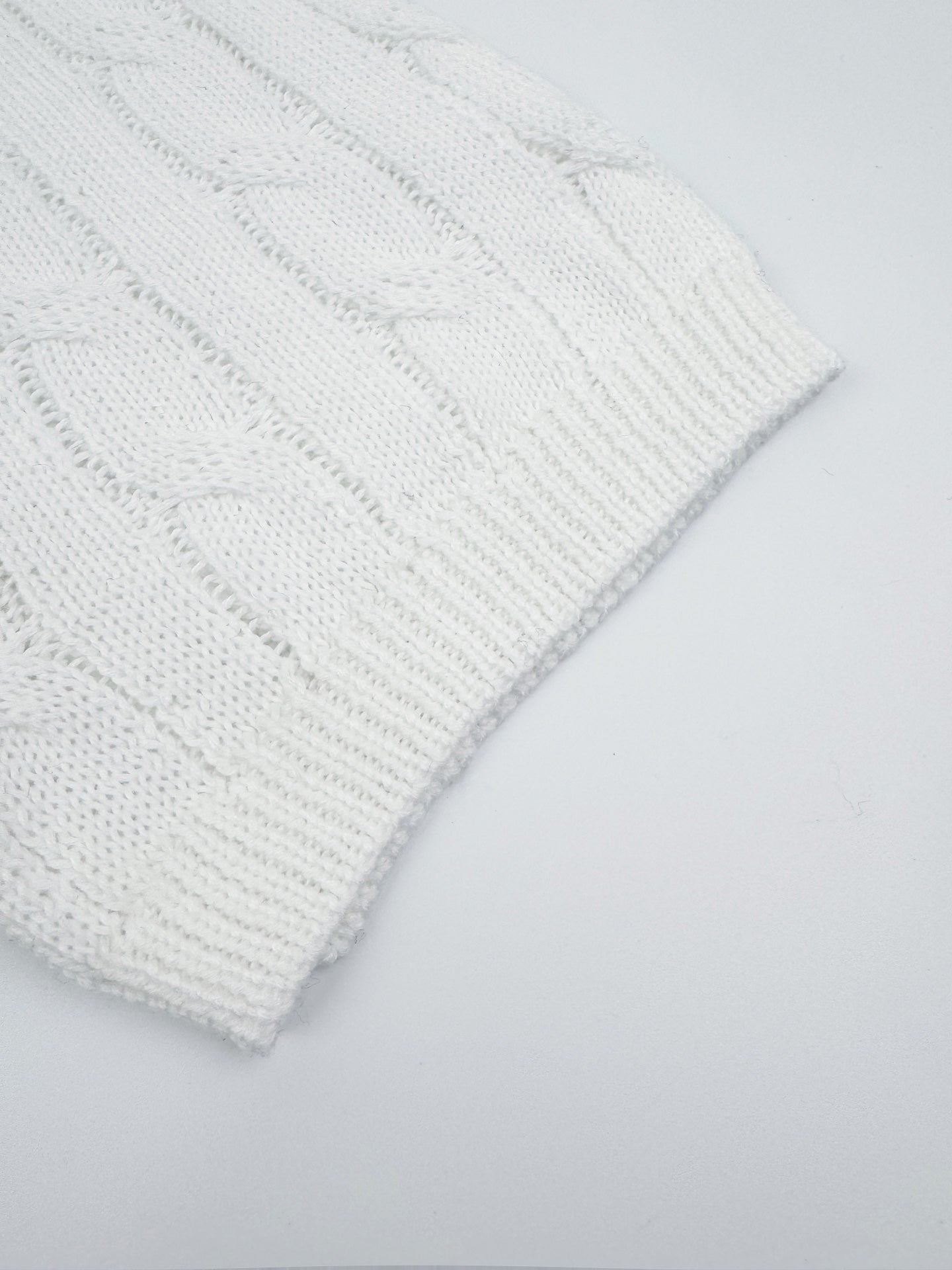2026 New GS Cable-Knit Short-Sleeve Sweater (CC938-A50)