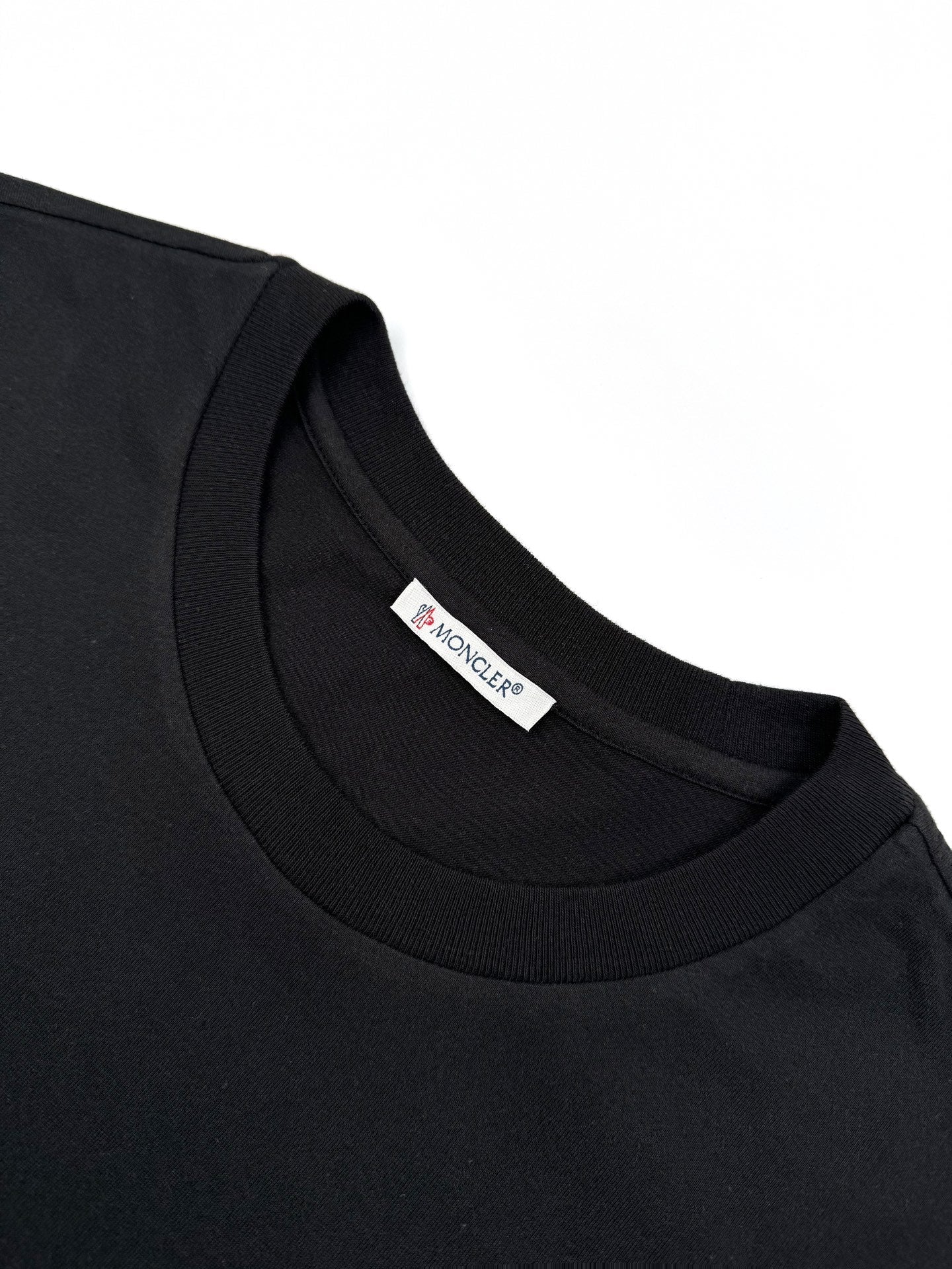 2026 New GS Logo Short-Sleeved Shirt (25110-A00)