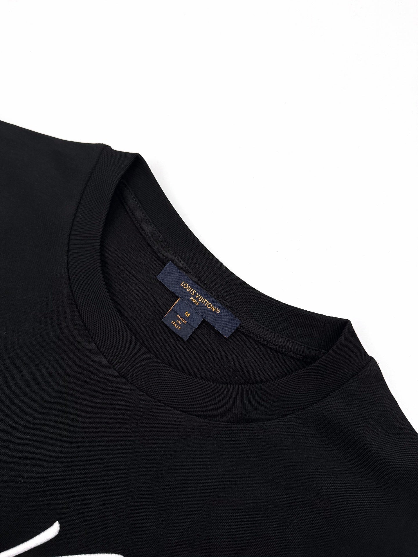 2026 New GS Signature Embroidered Short-Sleeved Shirt (AA522-A15)