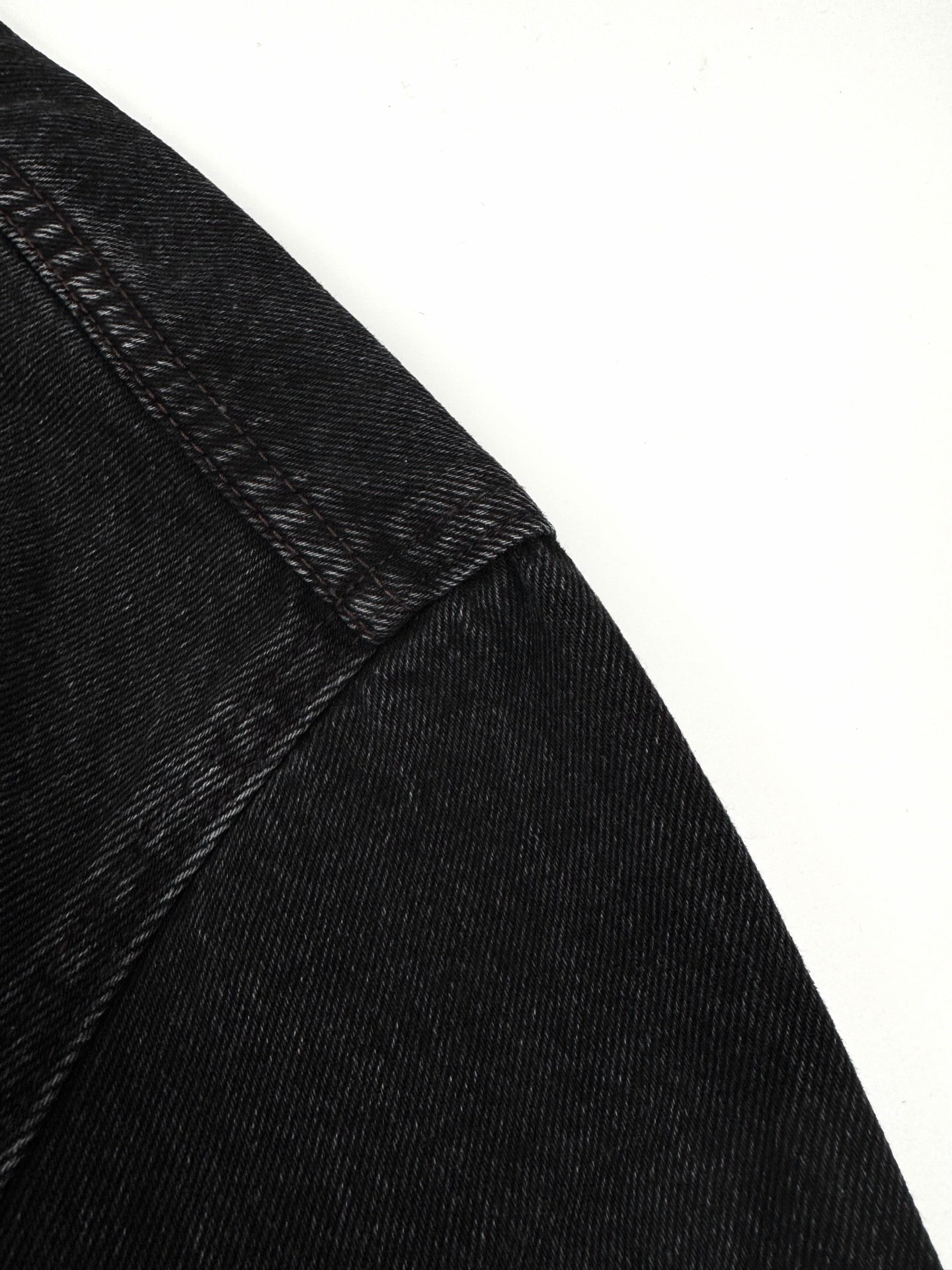 2026 New GS Embroidered Logo Denim Jacket (BB740-B75)