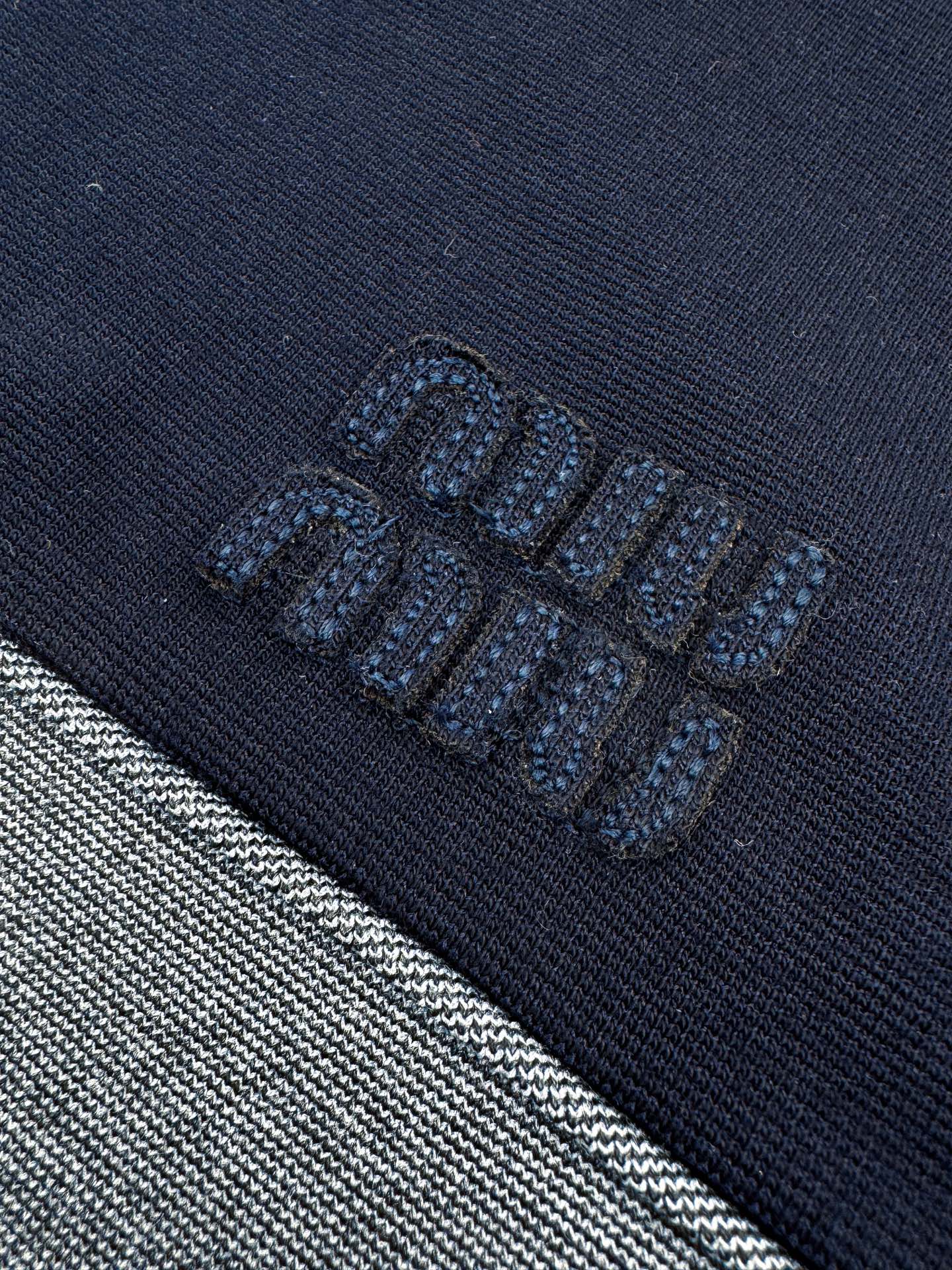 2026 New GS Embroidered Logo Zip Jacket (CC906-C10)