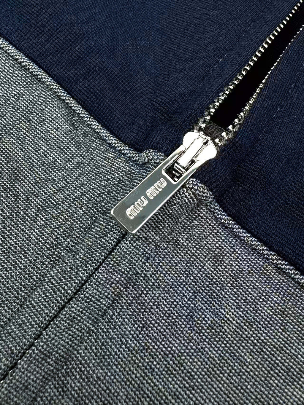 2026 New GS Embroidered Logo Zip Jacket (CC906-C10)