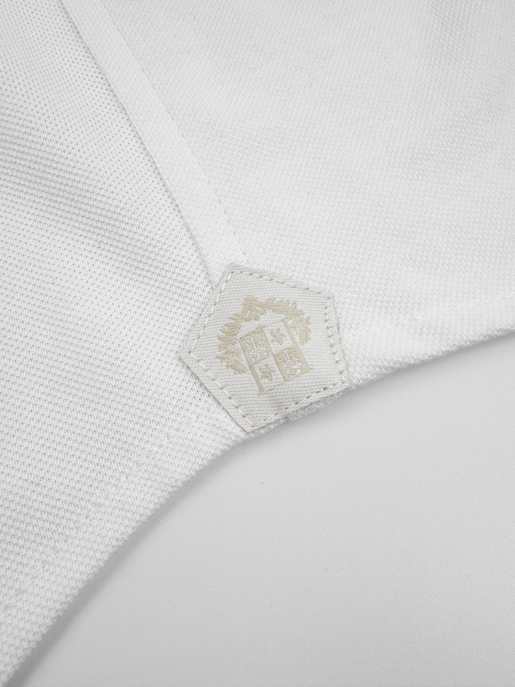 2026 New GS Embroidered Logo Shirt (BB794-B25)