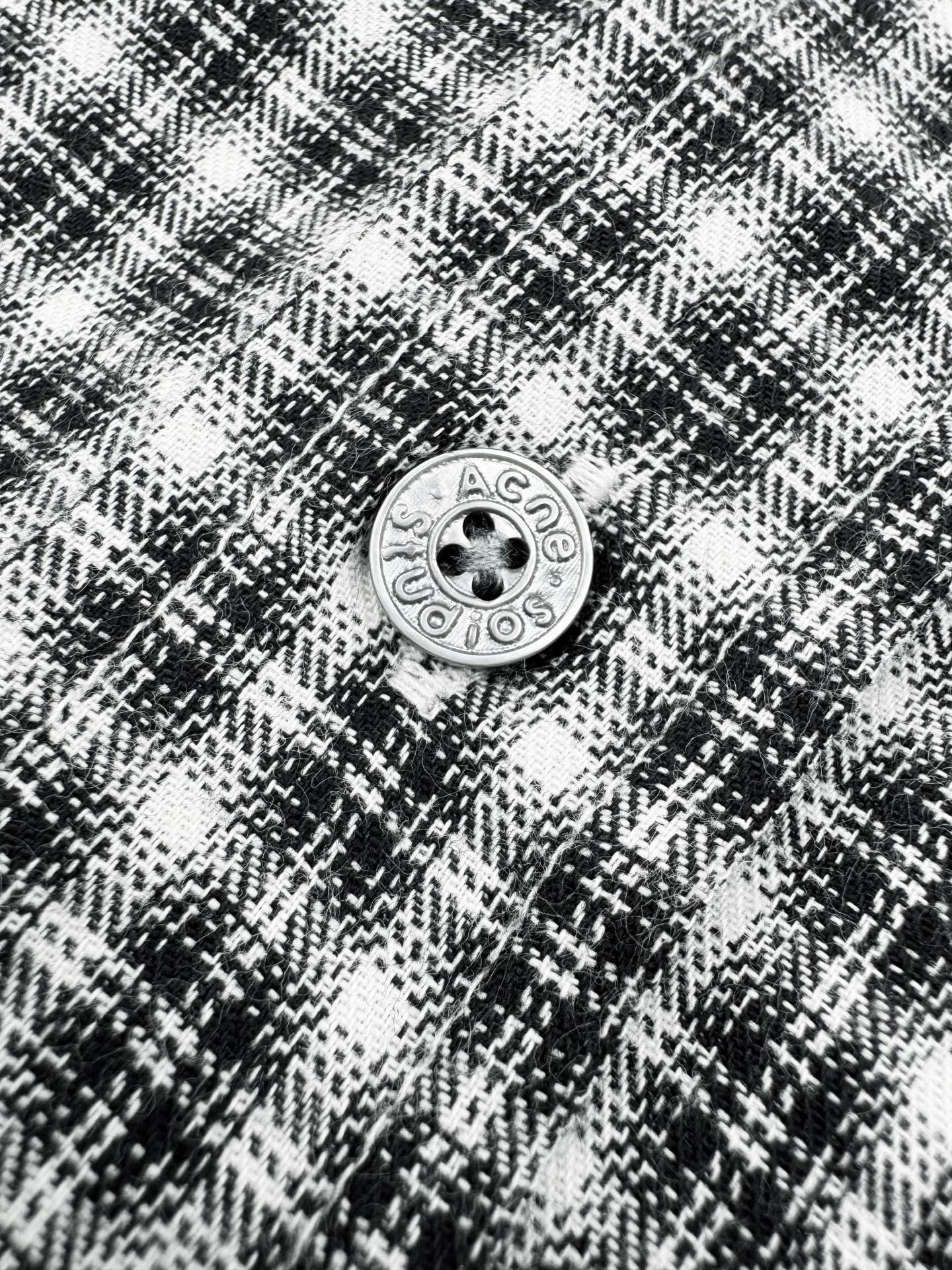 2026 New GS Logo Tartan Button-Down Shirt (CC941-B50)