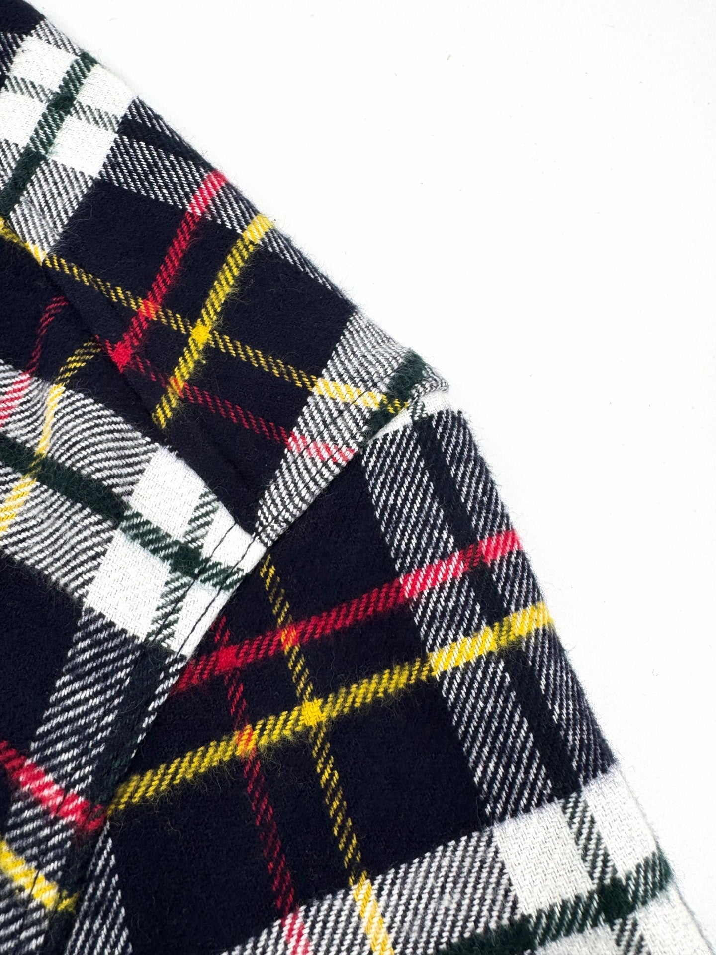 2026 New GS Logo Check Shirt (BB742-B40)