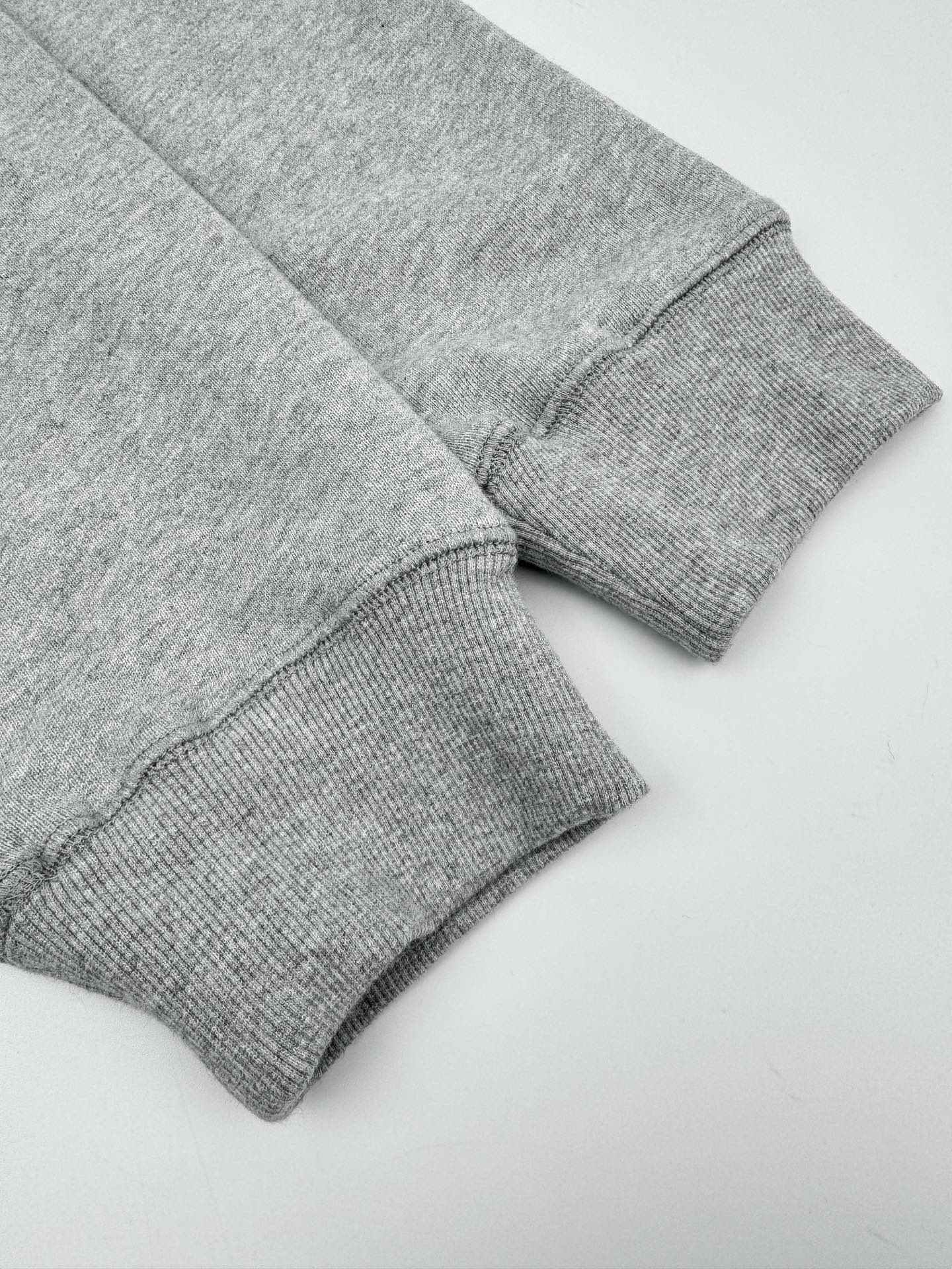 2026 New GS Logo Crew Neck Sweatshirt (CC917-B20)