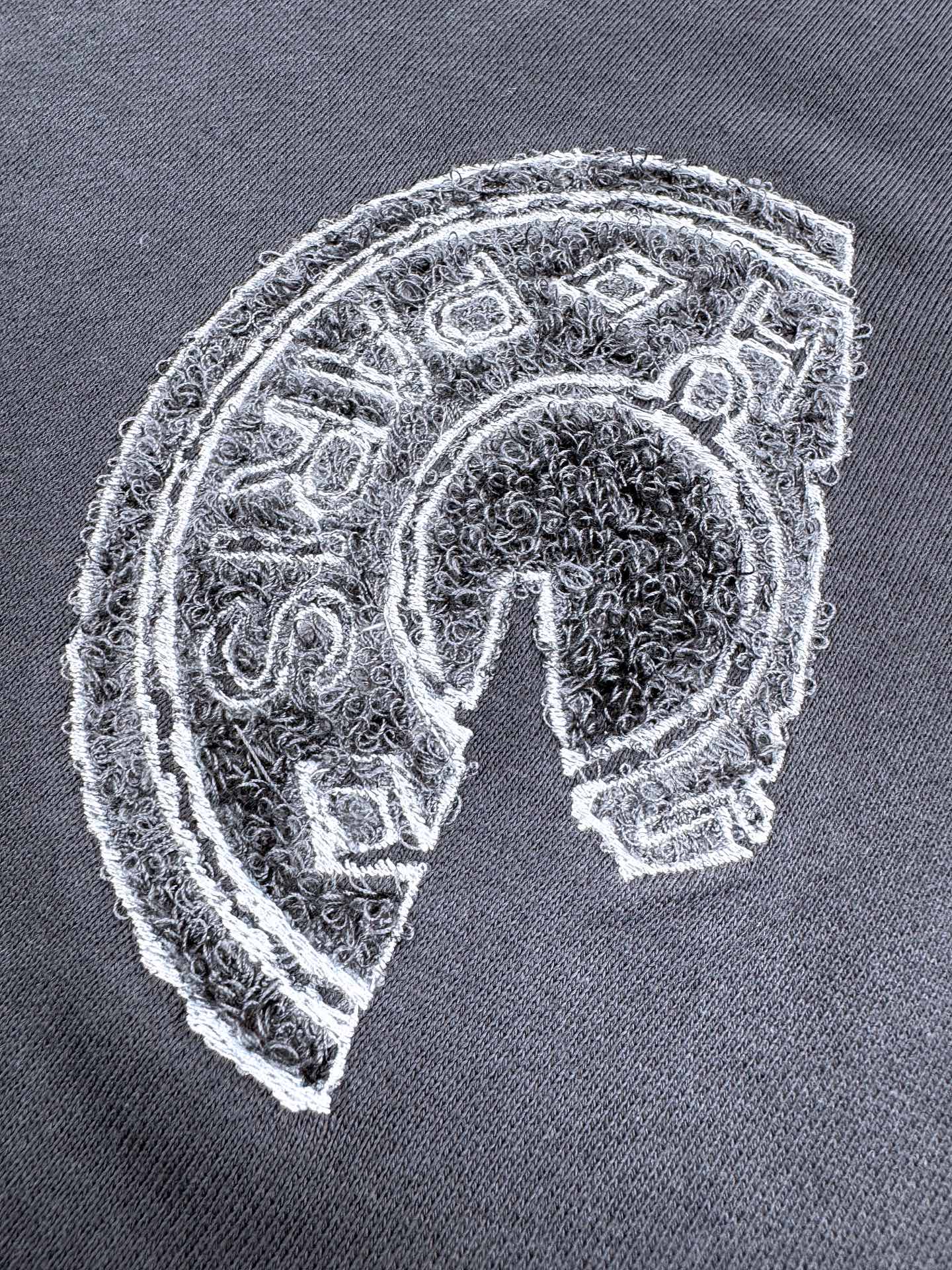 2026 New GS Saddle Stud Embellished Hoodie (25348-A85)