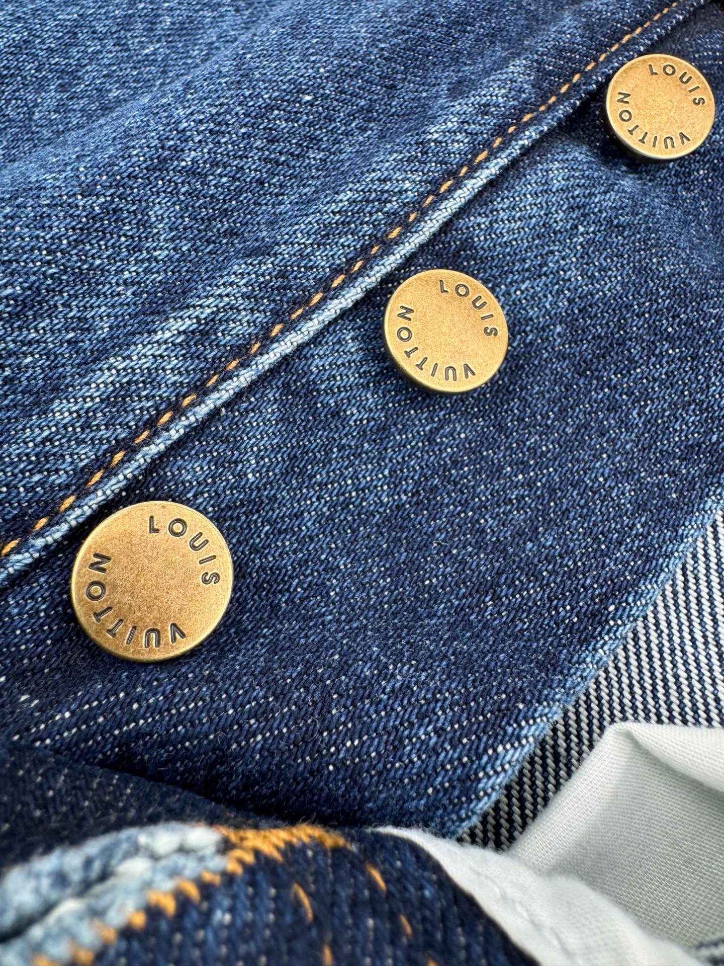 2026 New GS Gradient Logo Jeans (BB730-B95)