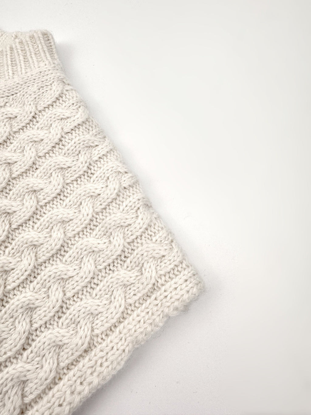 2026 New GS Cable-Knit Cardigan (25238-B50)
