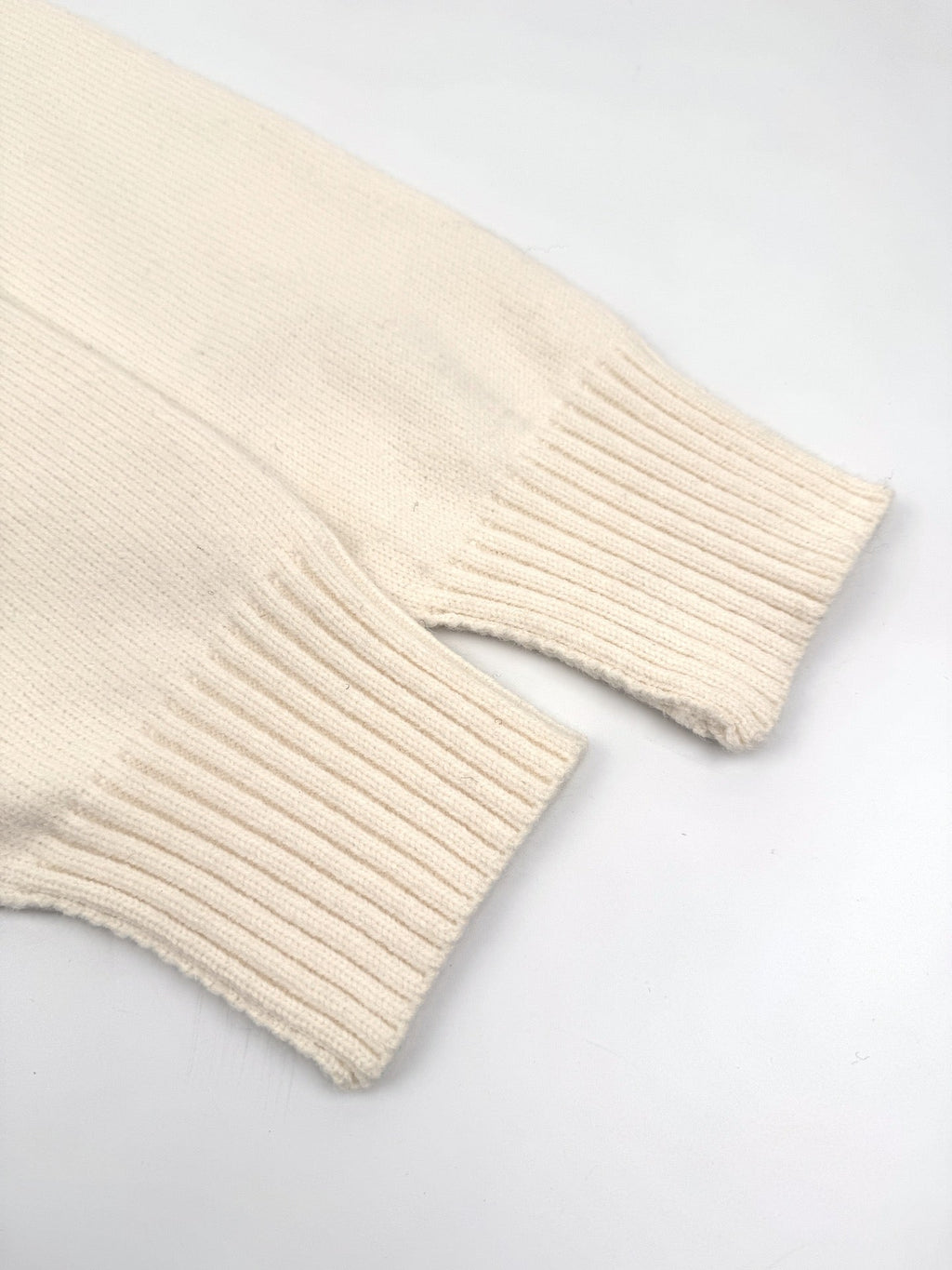 2026 New GS  Heart-Patterned Jacquard Knit Cardigan (25365-B55)