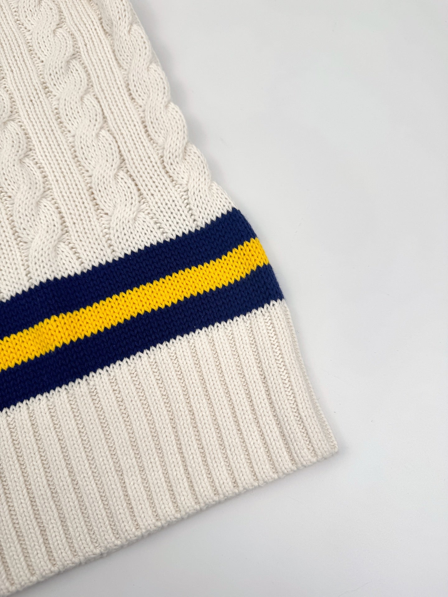 2026 New GS Twisted Knit Sweater (25280-B45)