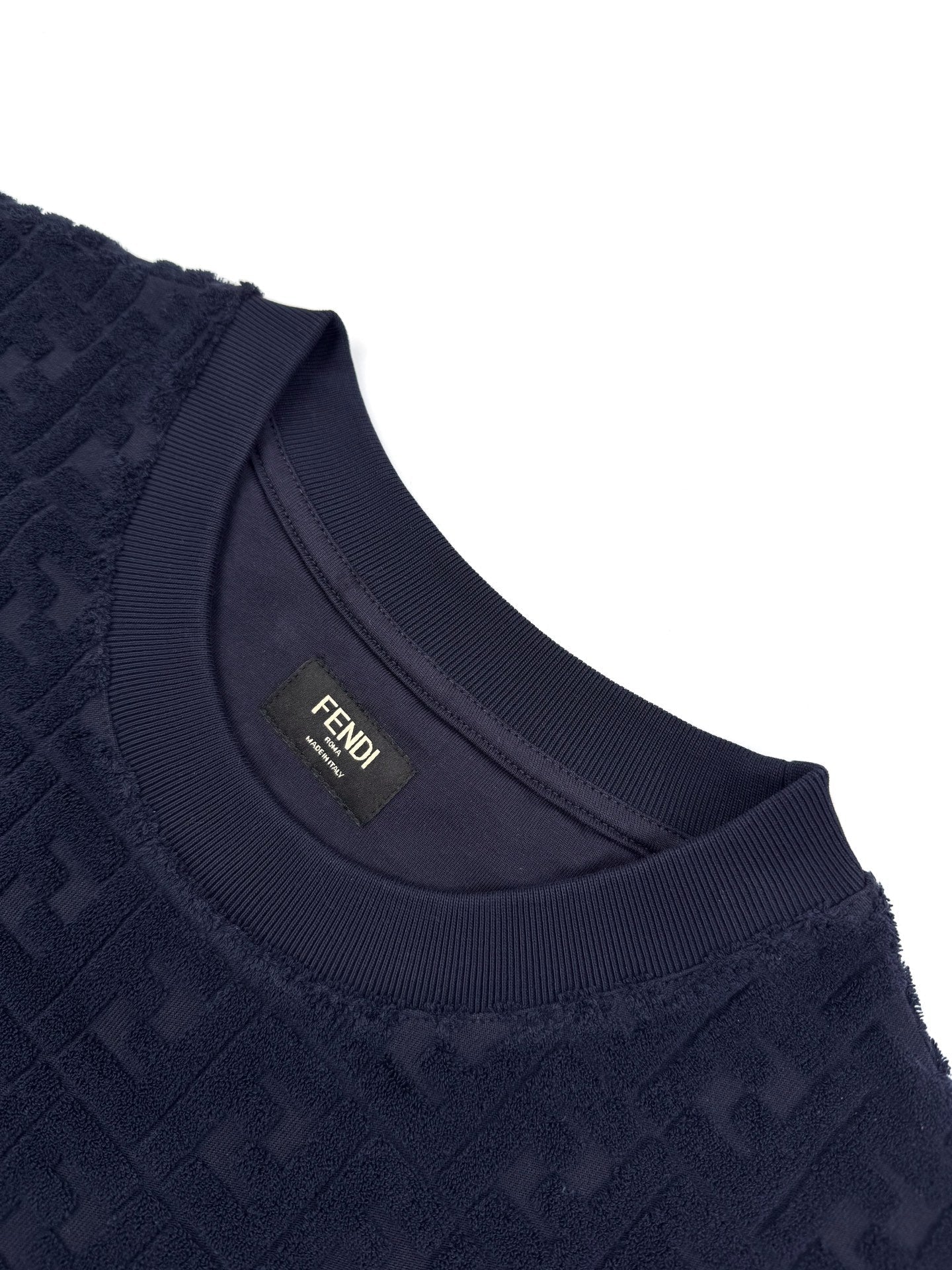 2026 New GS Logo Embossed Short-Sleeve Shirt (25161-A20)