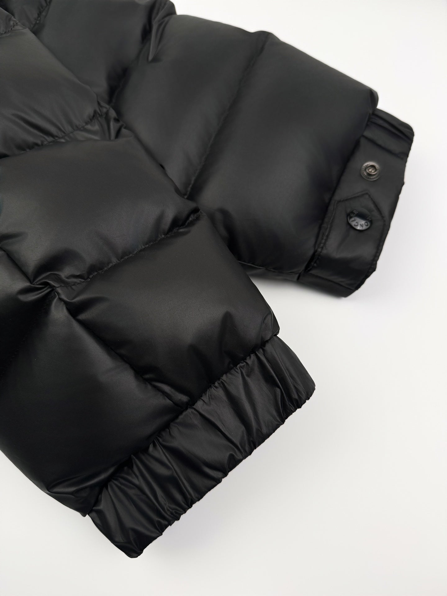 2026 New GS Batman Logo Down Jacket (24064-F20)