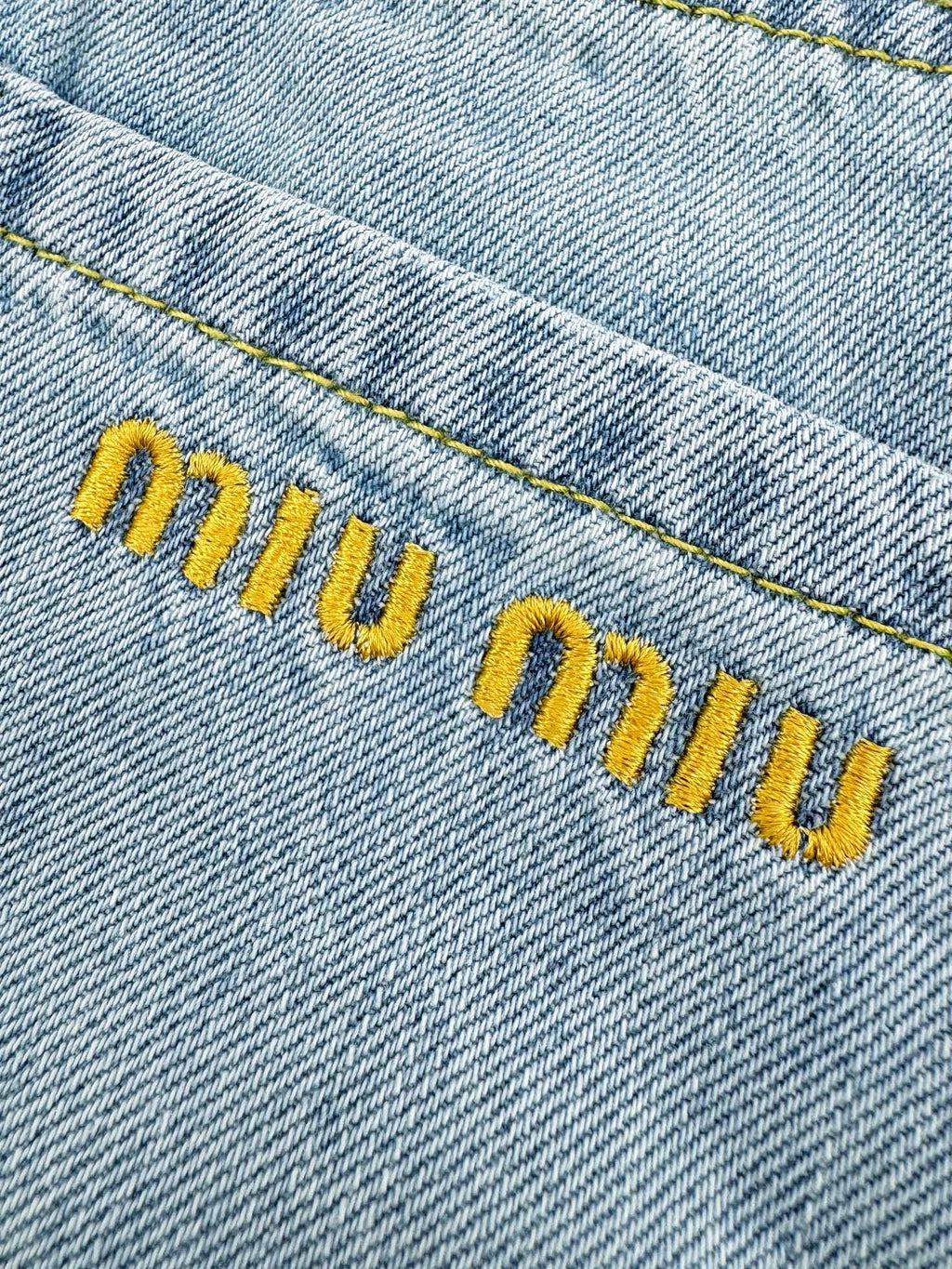 2026 Women’s GS Embroidered Logo Jeans  (EE410)