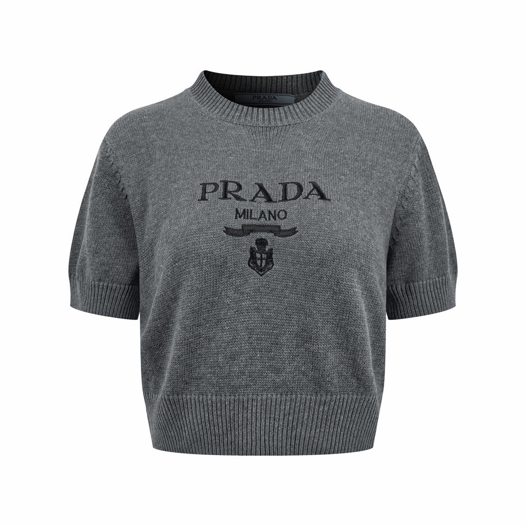 2026 Women’s GS Embroidered Cropped Jumper (FF734)