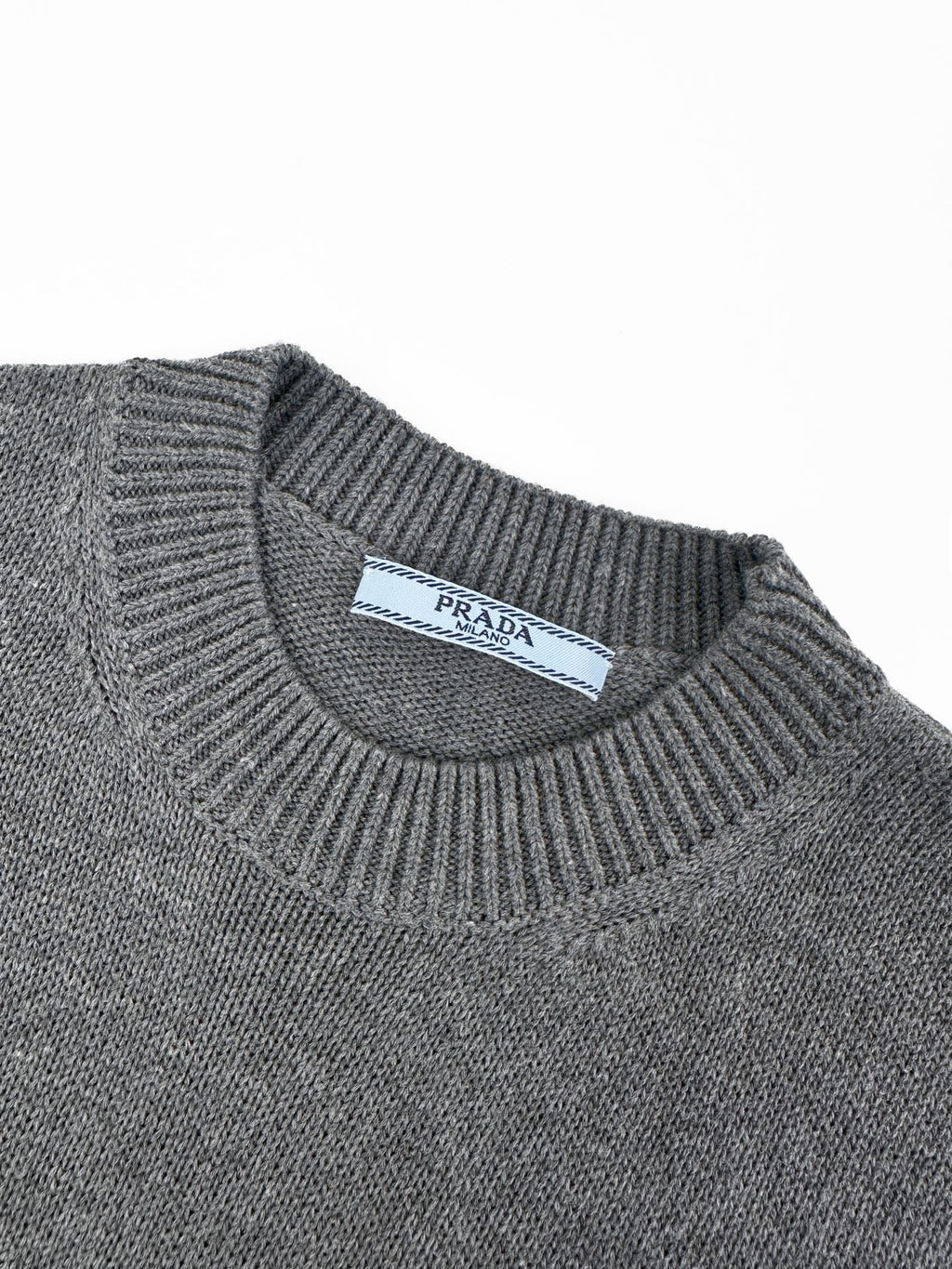 2026 Women’s GS Embroidered Cropped Jumper (FF734)