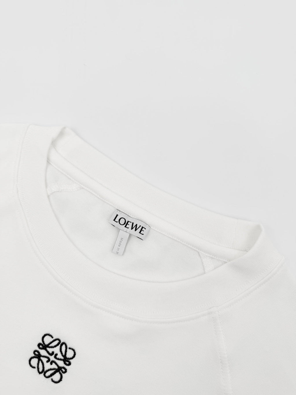 2026 Women’s GS Embroidered Short-Sleeved Top (EE412)