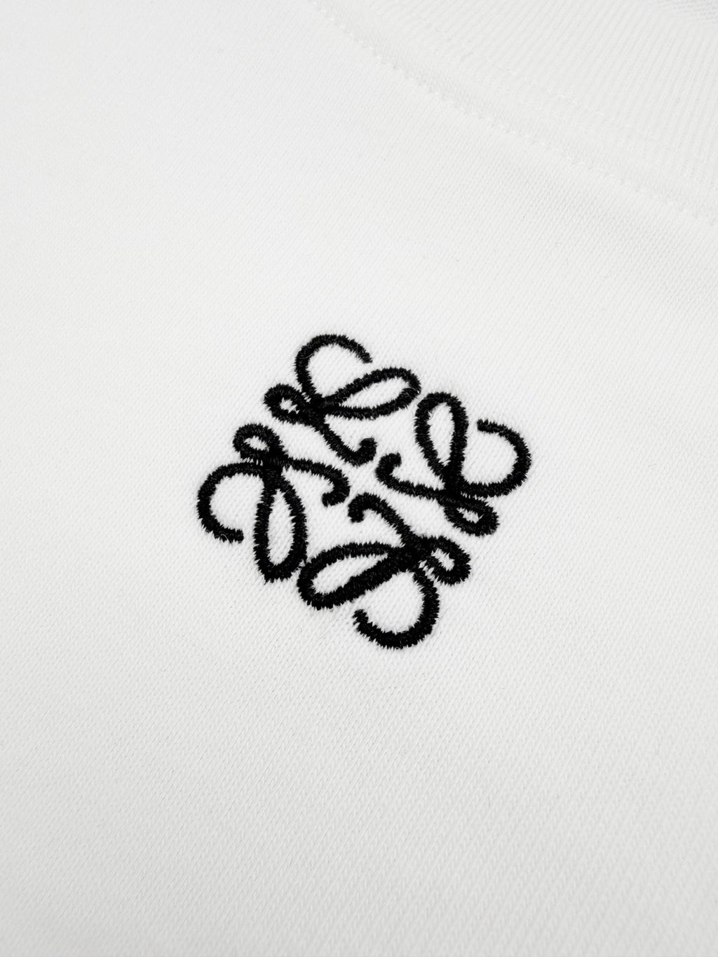 2026 Women’s GS Embroidered Short-Sleeved Top (EE412)
