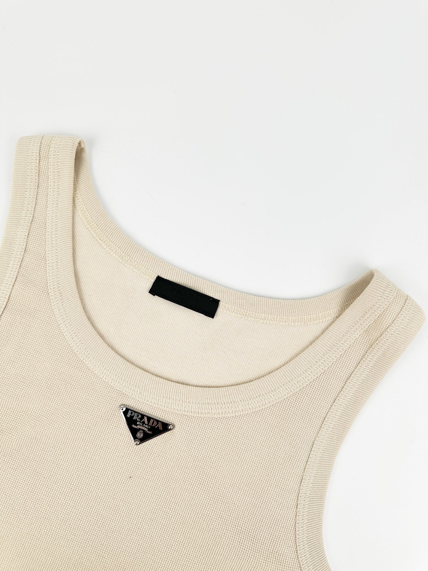 2026 New GS Triangular Logo Vest (CC990-A15)