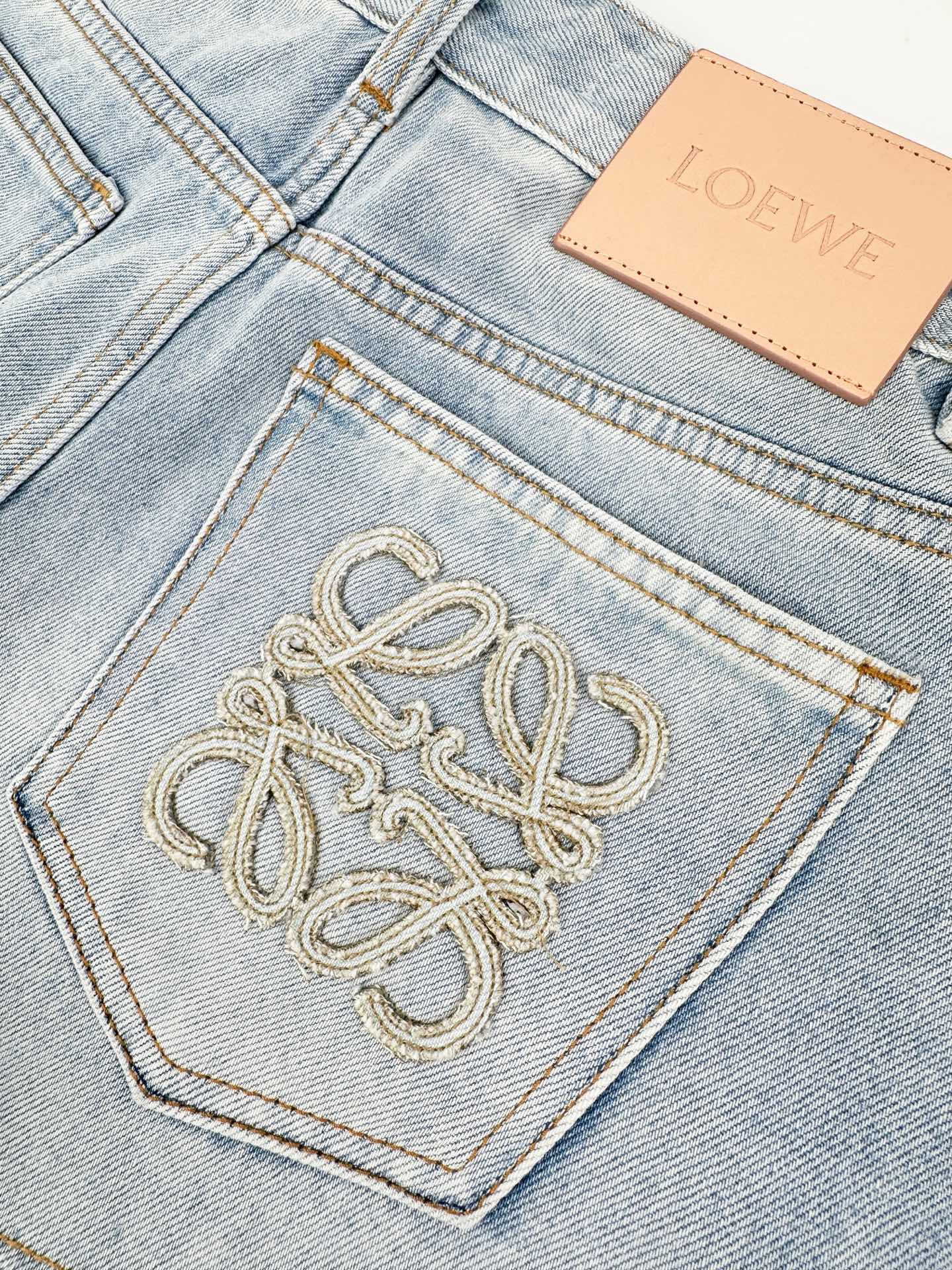 2026 Women’s GS Embroidered Leather Denim Shorts (EE422)