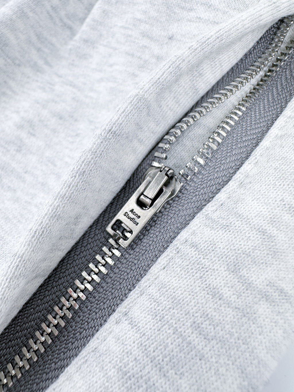 2026 New GS Embroidered Logo Sports Trousers (BB869-B25)