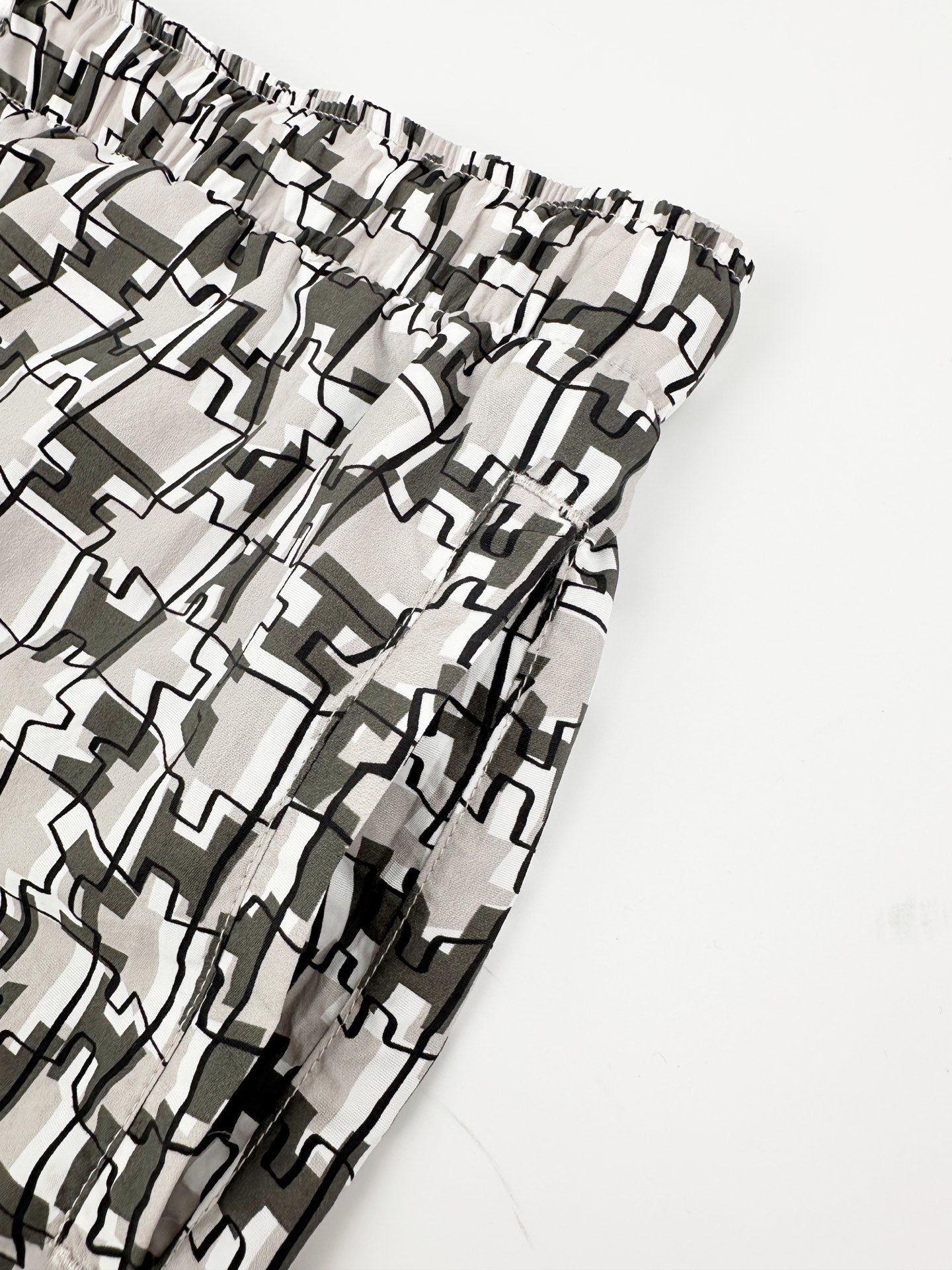2026 New Arrival GS All-Over Print Shorts (AA577-A55)