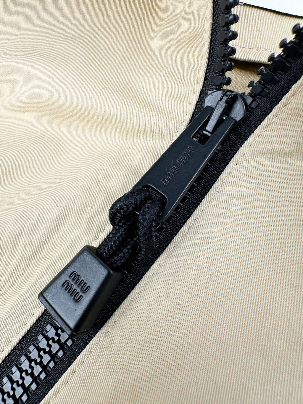 2026 Women's GS Logo Zipper Coat (FF806)