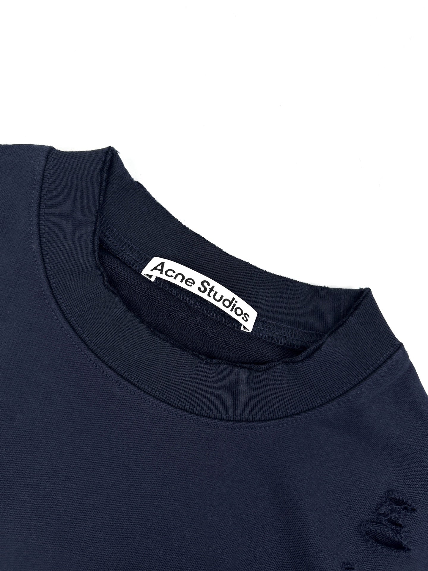 2026 New Model GS Hole-Embossed Vintage Logo Sweatshirt (AA695-A90)