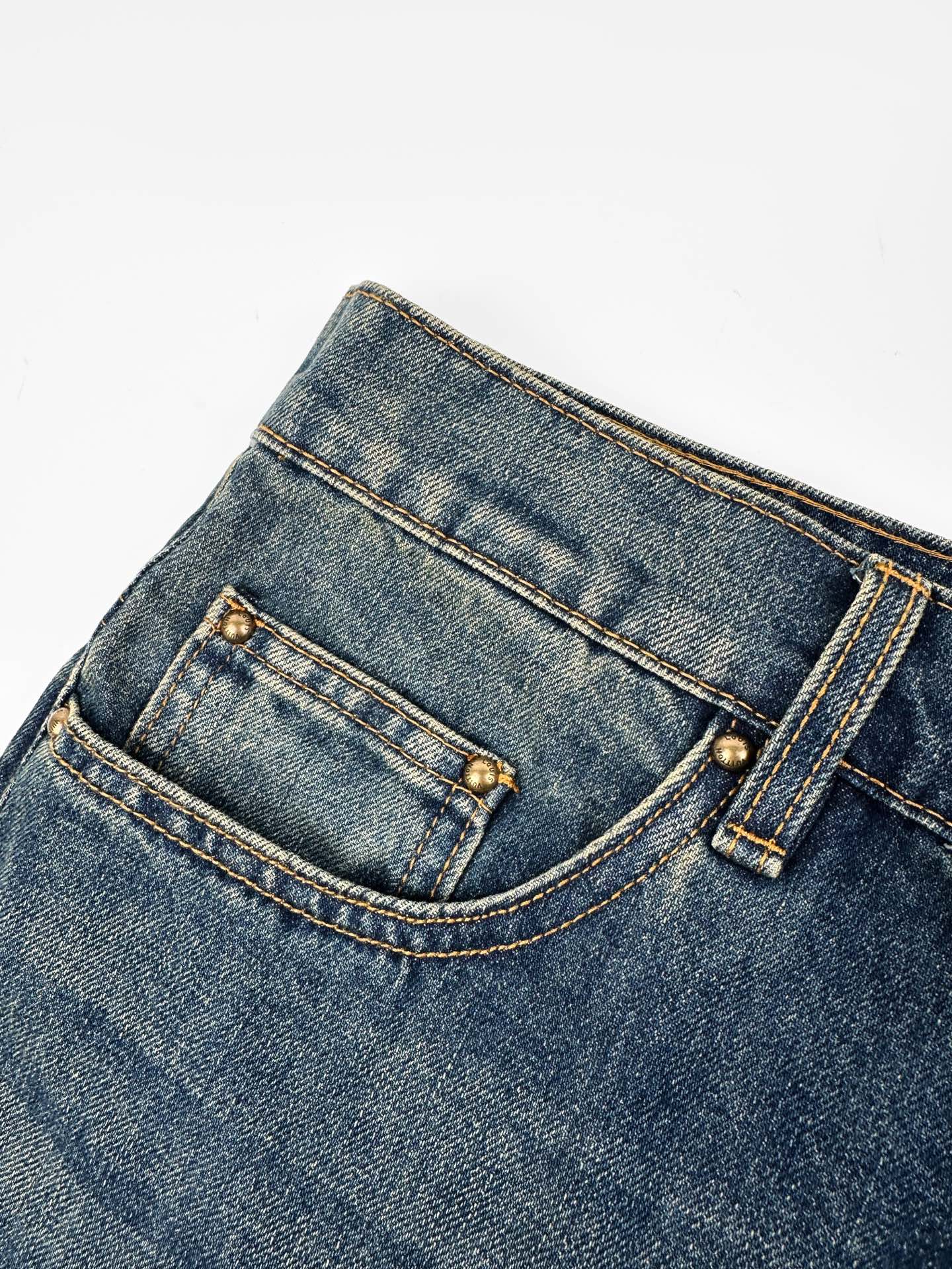 2026 New Model GS Leather Detail Pockets Denim Jeans (BB4018-B80)