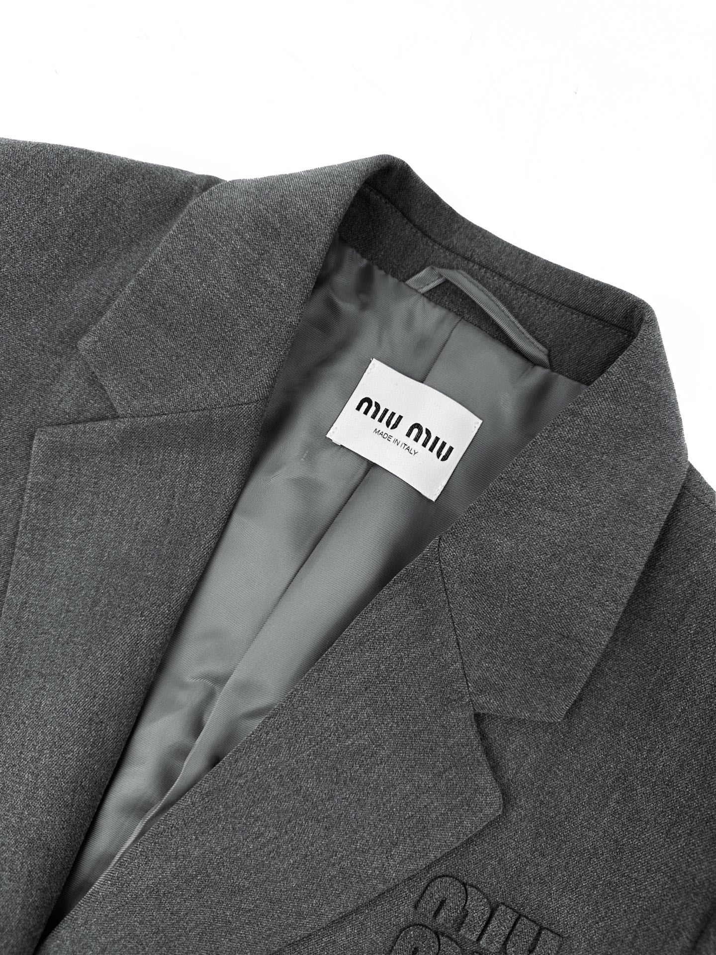 2026 New Model GS Logo Single Button Wool Suit (BB892-D40)