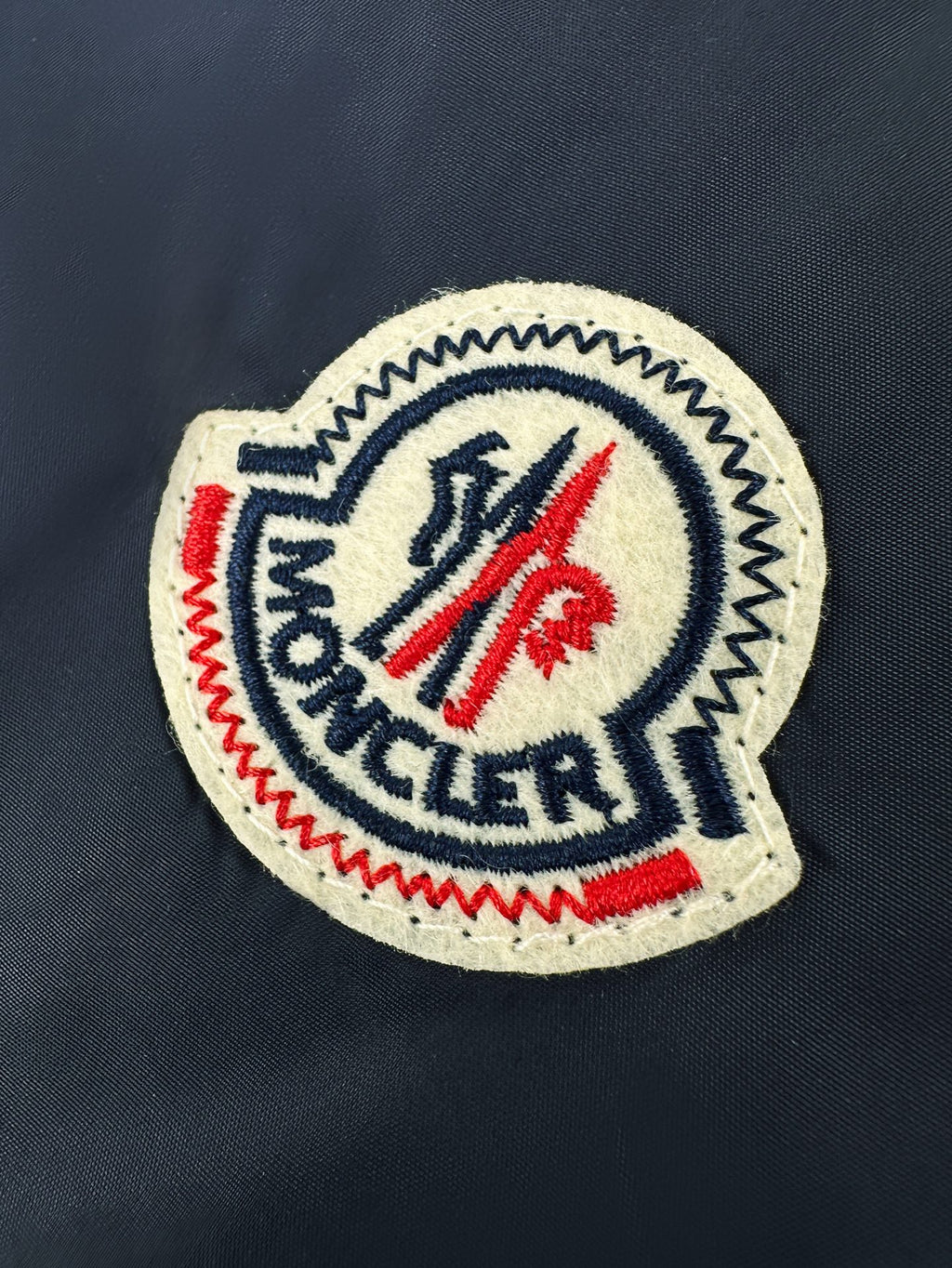 2026 New Model GS Logo Color-Contrasting Stitch Jacket (AA669-B90)