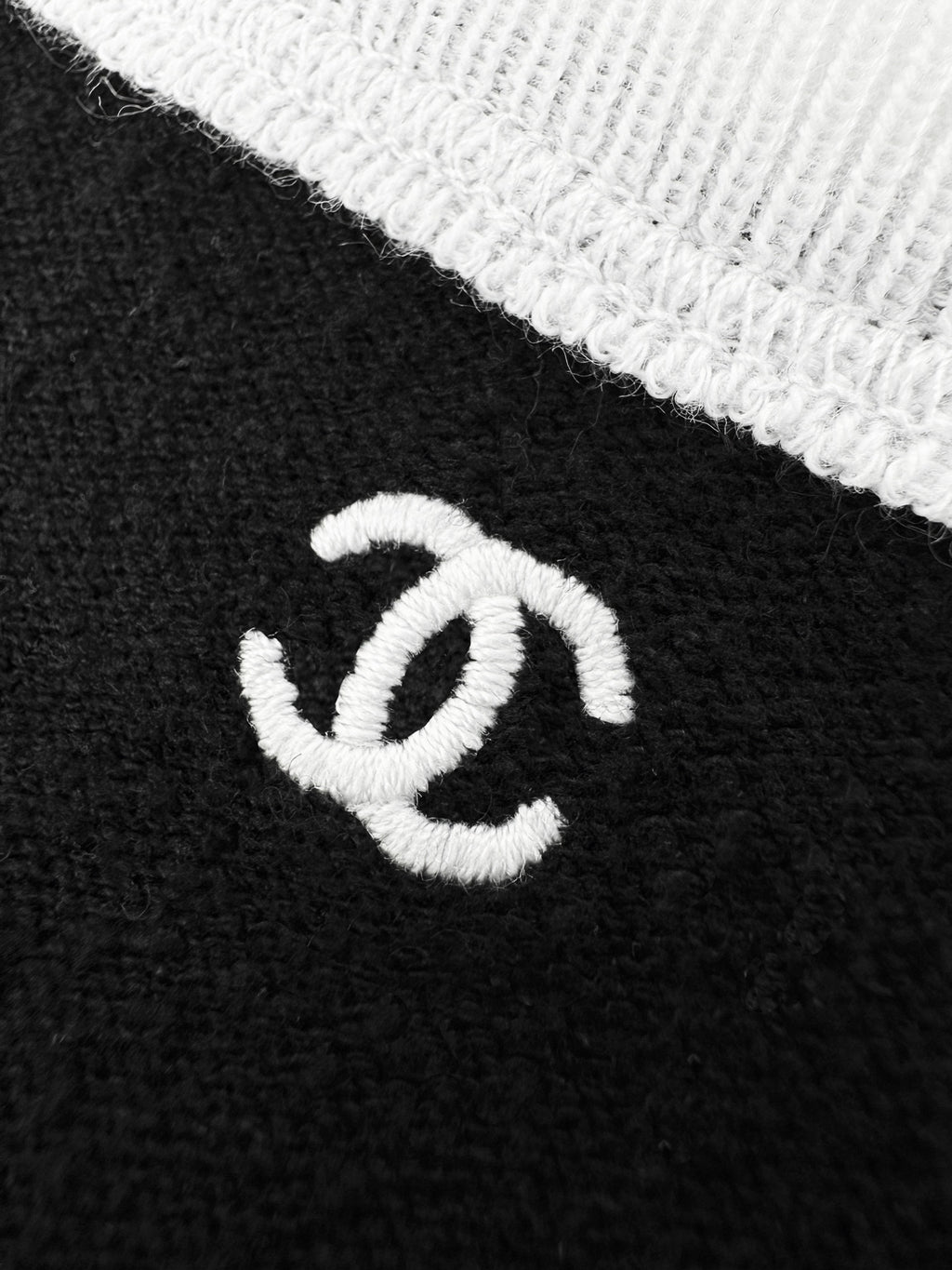 2026 Women's GS Logo Embroidered Bralette (FF819)