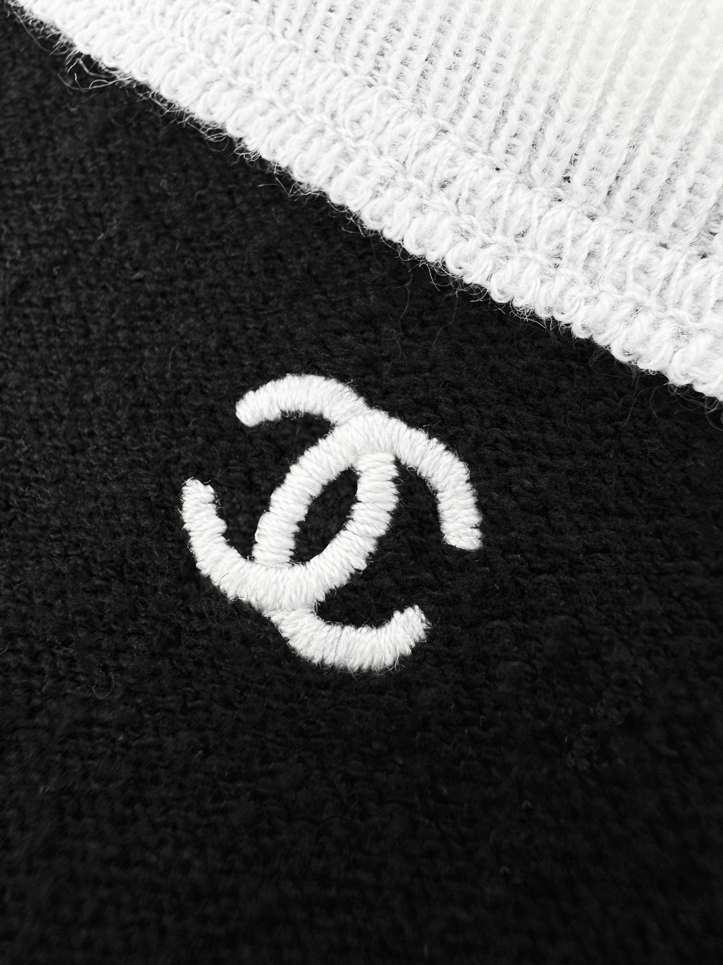 2026 Women's GS Logo Embroidered Bralette (FF819)