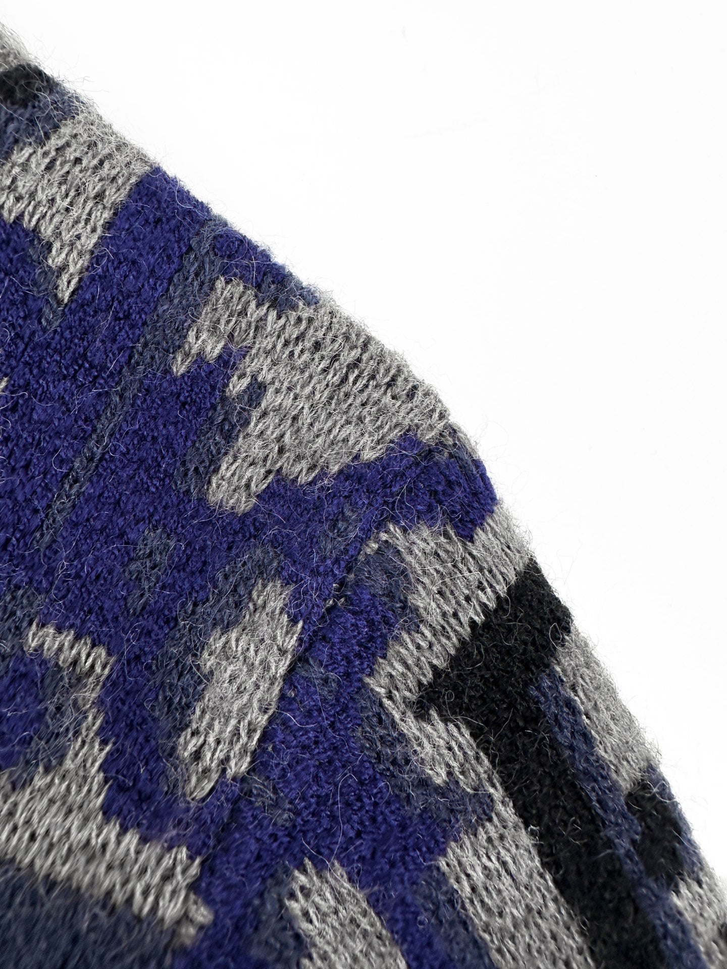 2026 New GS Gradient Full Printed Jacquard Sweater (AA636-B40)